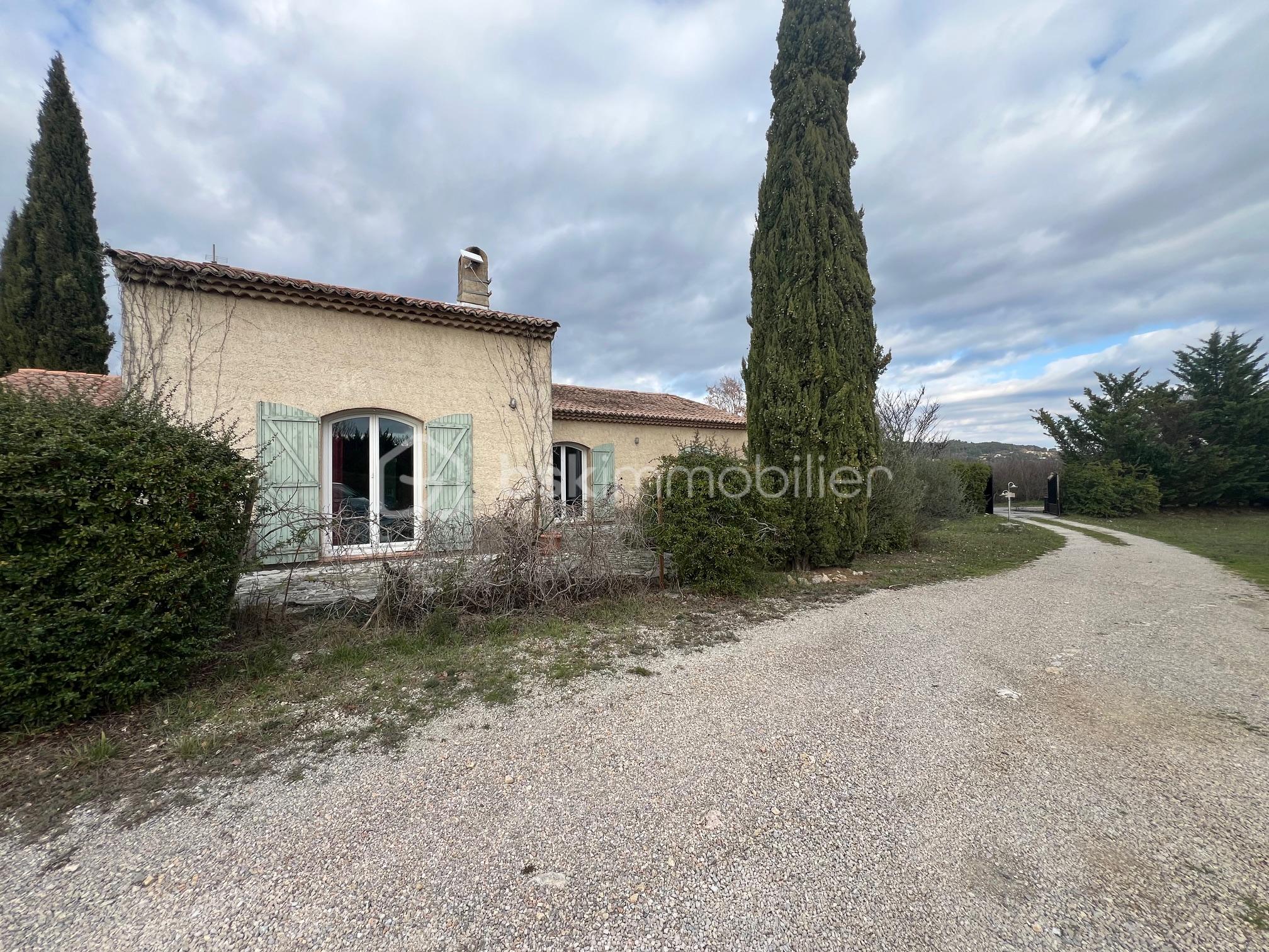 Local d'activités de 115 m²