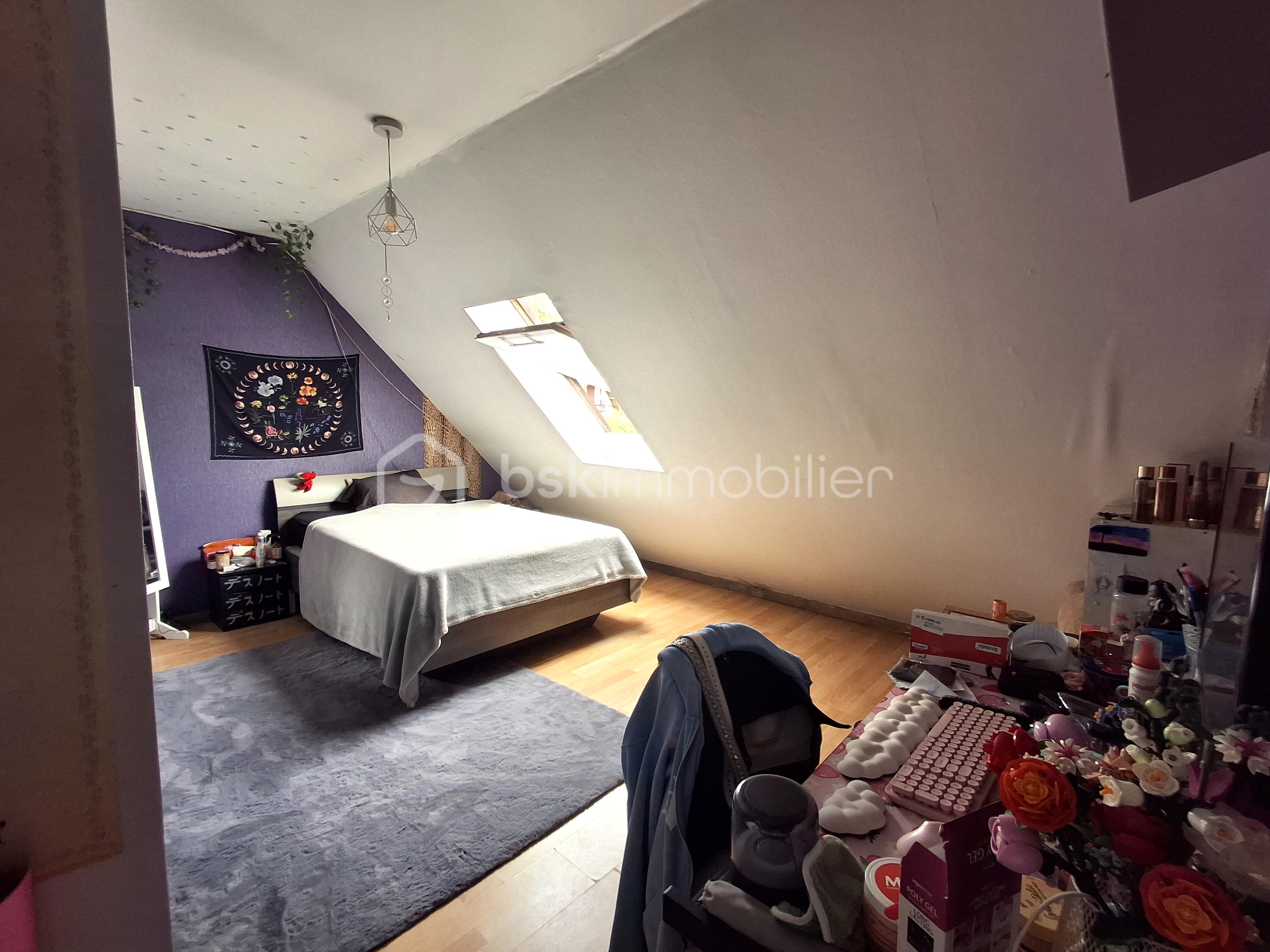 CHAMBRE FILLE PAYSAGE RETOUCHEE.png