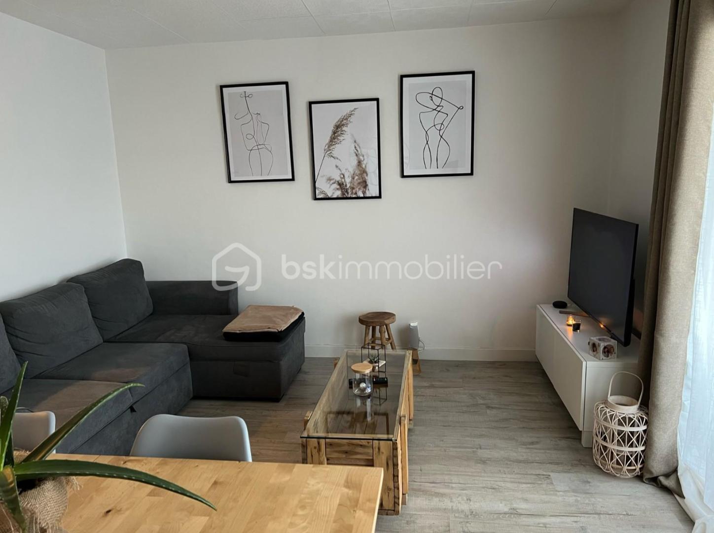 Appartement de 60 m² - salon 2 modifiée.jpg