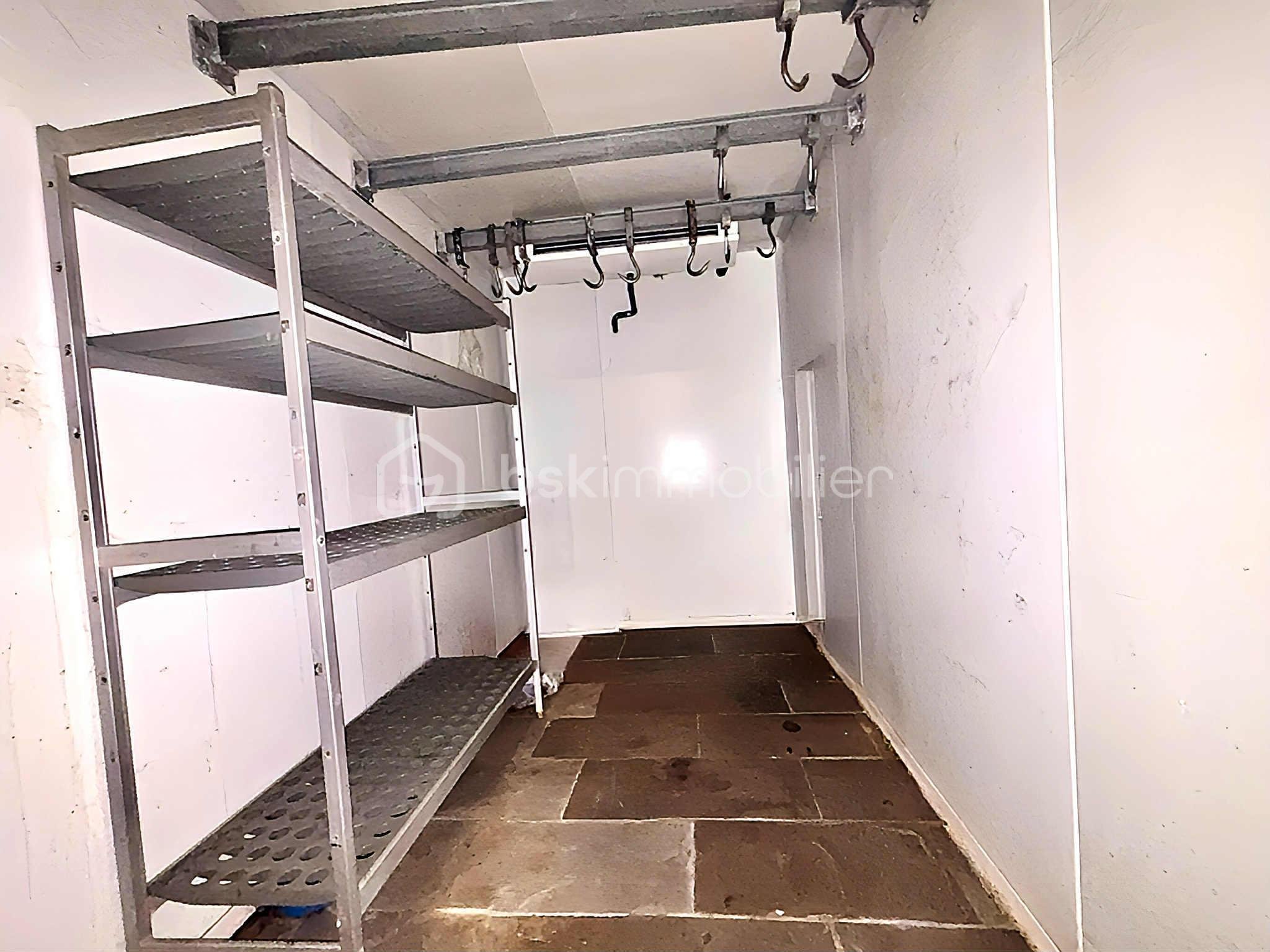 Local d activites de 110 m² - att.7_tsH-f4W7OVcts_f-rDqFitUVipB_aj-LxMI2L_uos.JPG