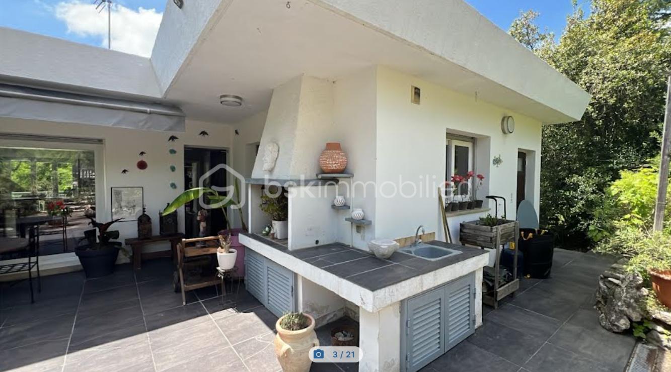 Maison de 140 m² - Cuisine d'ete.png