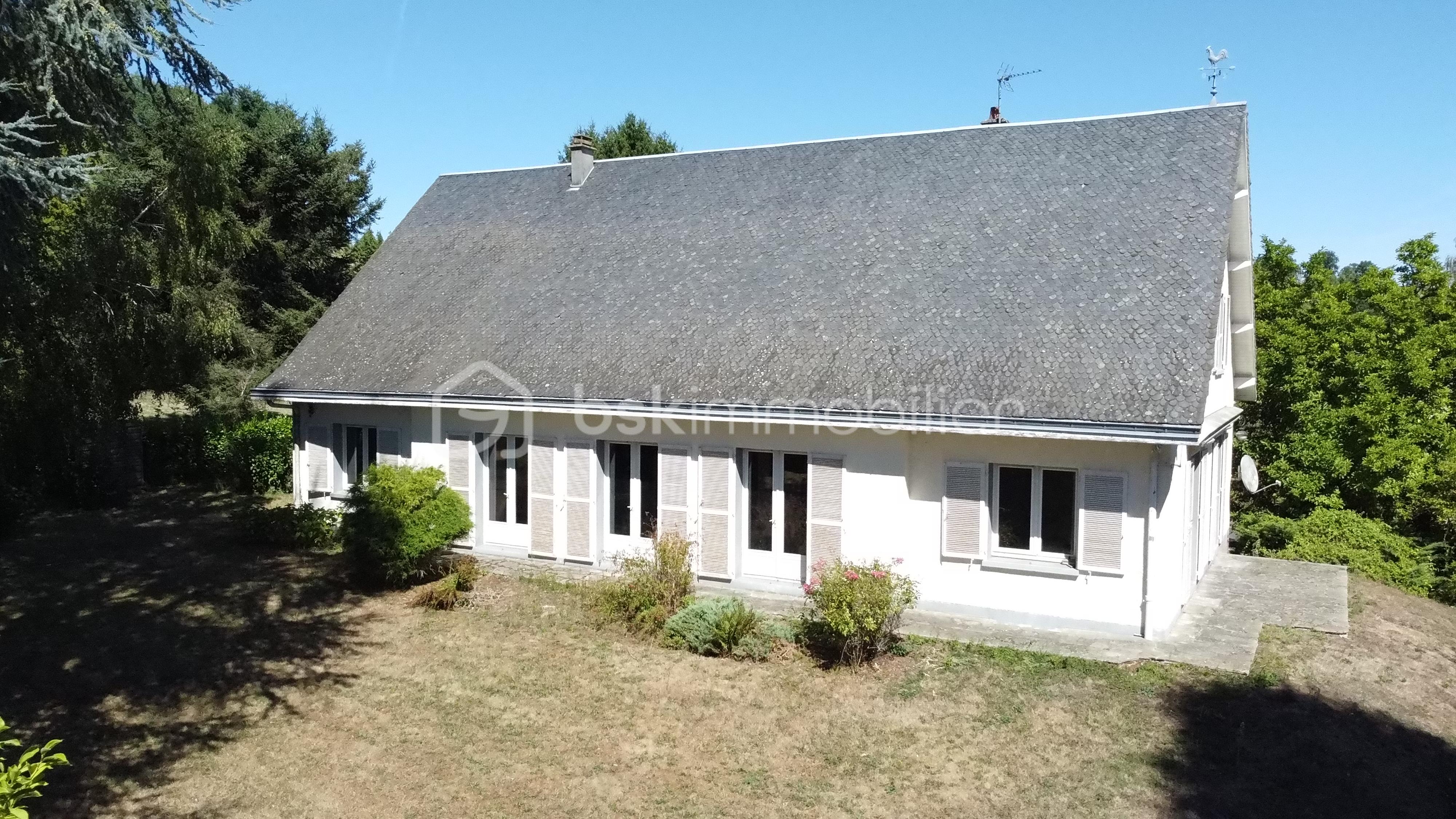 Maison 9 pièces 286 m² · à Ambazac · 286 m² · 314 000 €