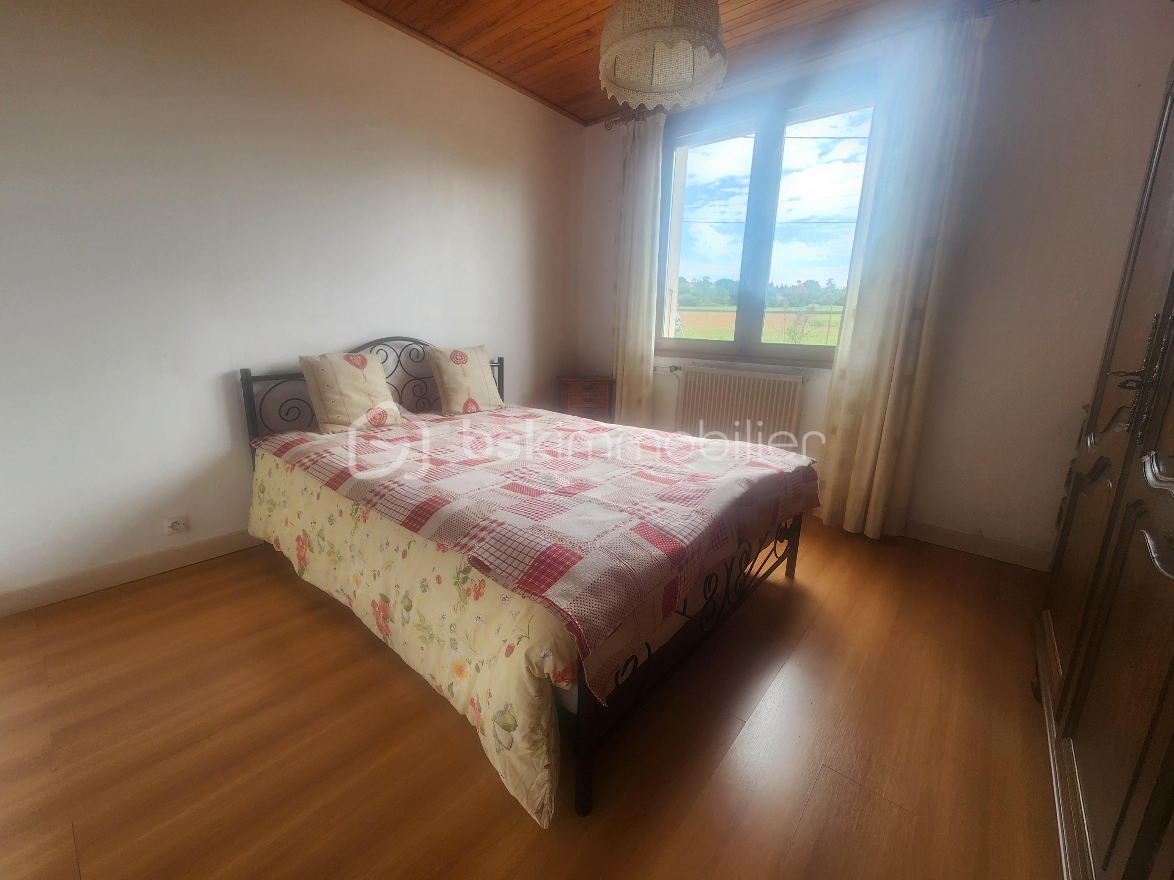 Maison traditionnelle de 114 m² - Chambre 2.jpg