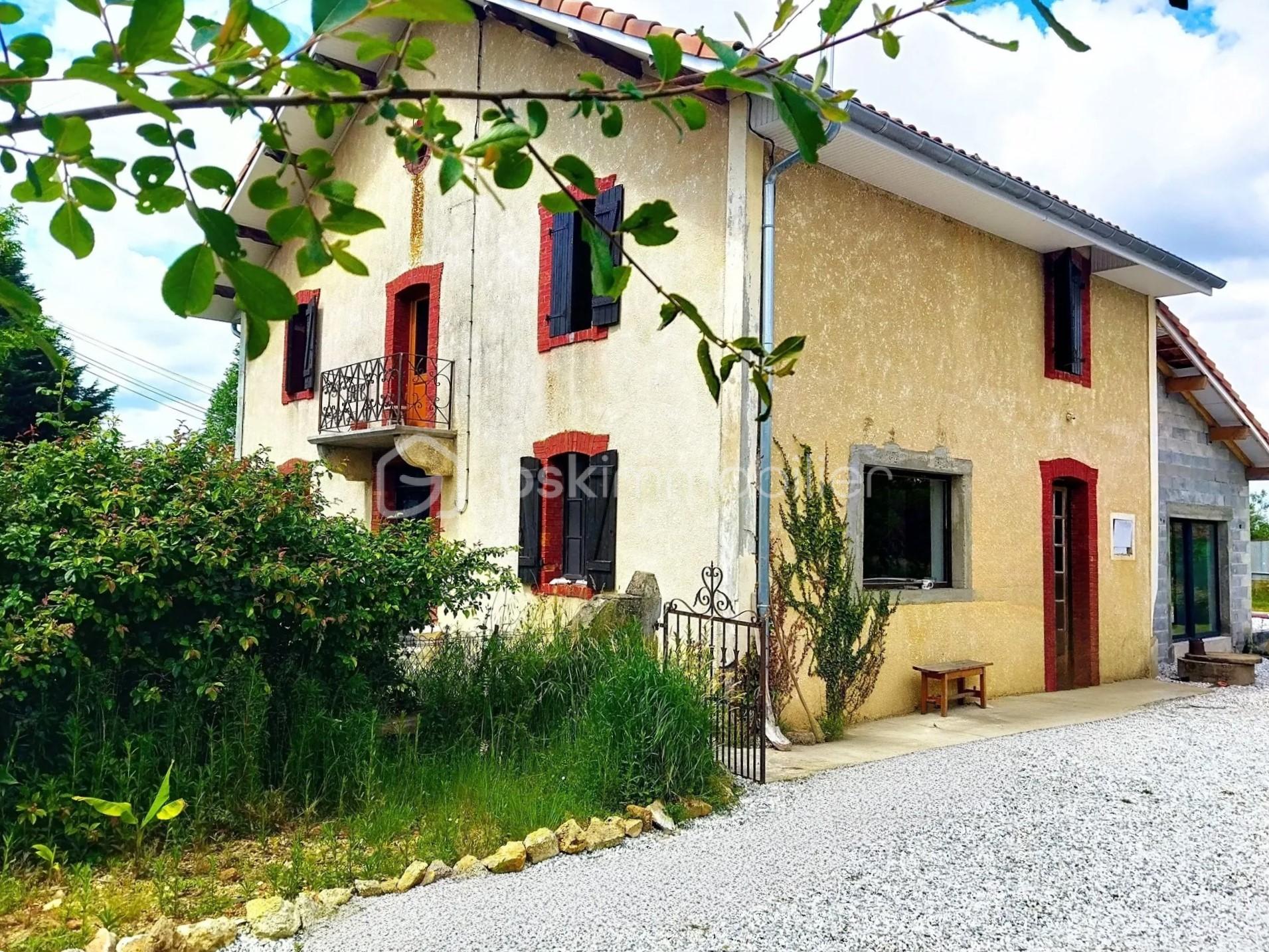 Maison de 215 m² - 7d5c7-IMG-d014c_1746546148-2.jpg