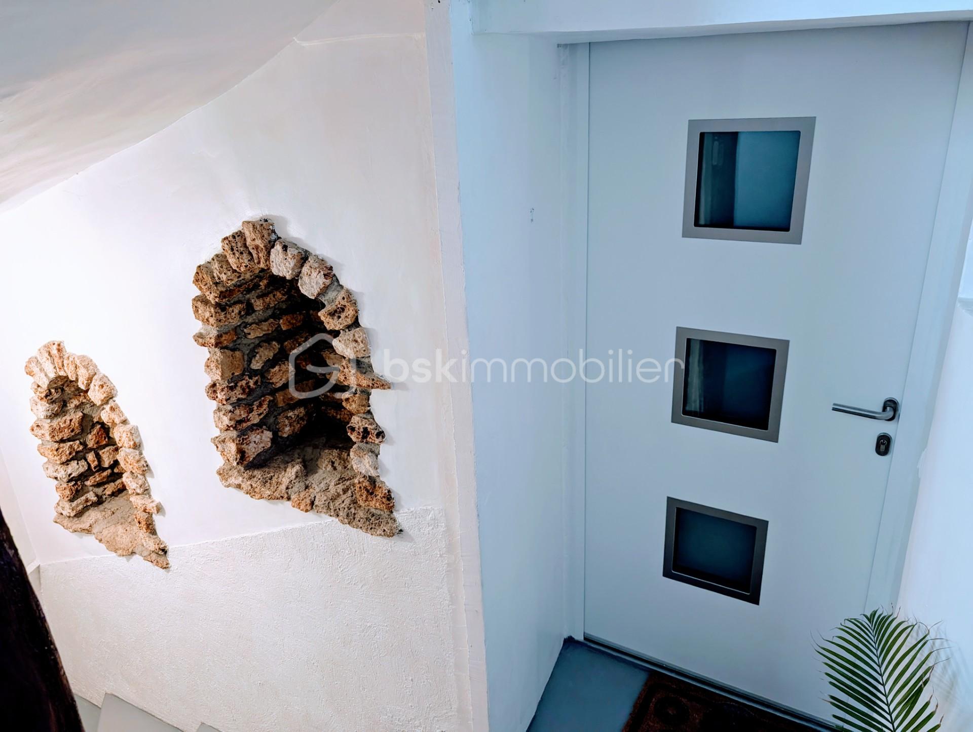 Appartement de 52 m² - photo entrée aujourd'hui.jpg