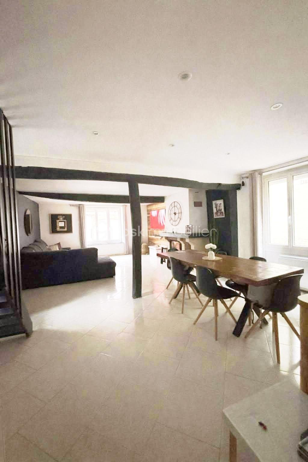 Maison ancienne de 147 m² - A.jpg