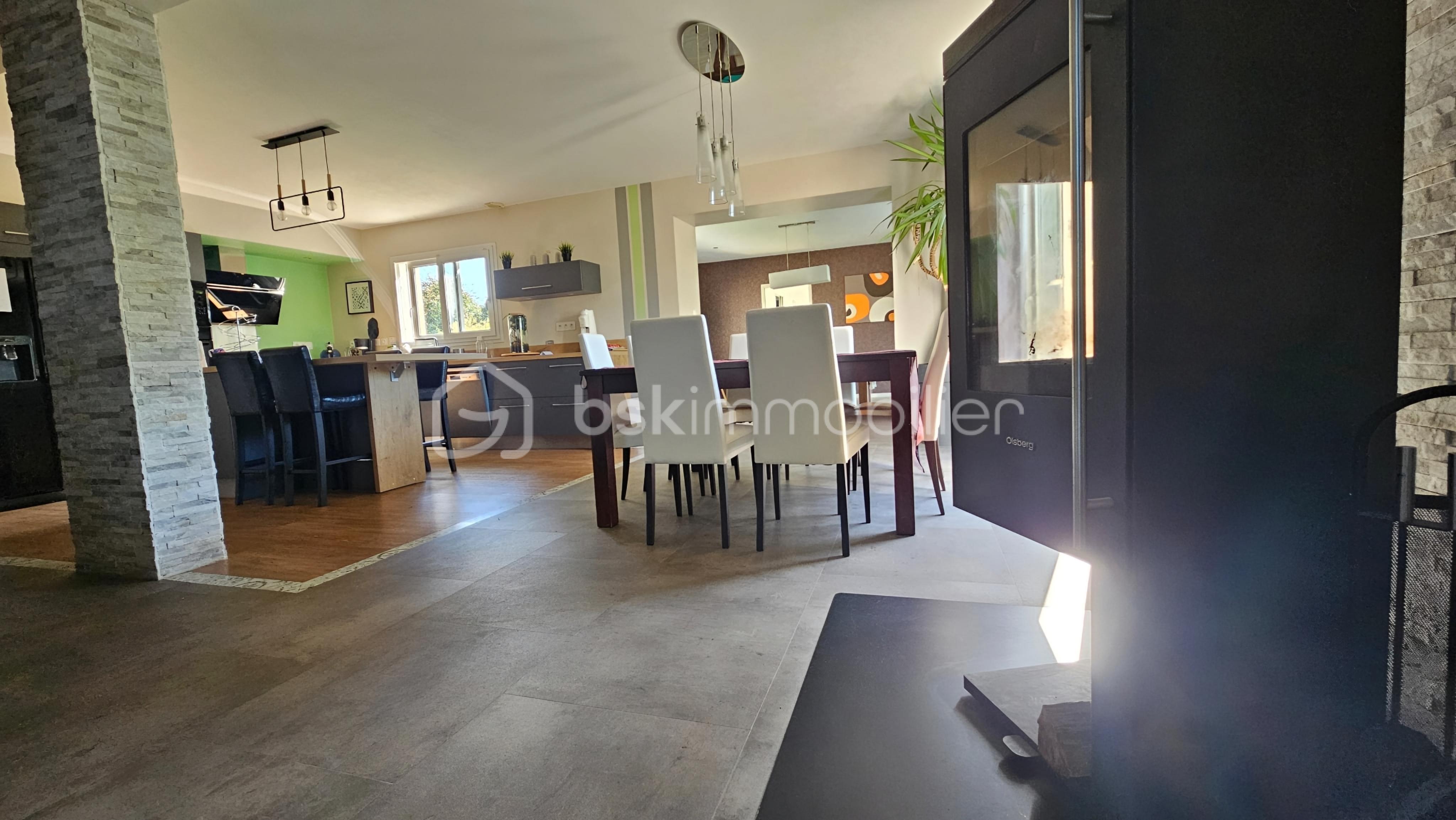 Maison traditionnelle de 135 m² - Picsart_26-01-03_19-01-49-888.jpg