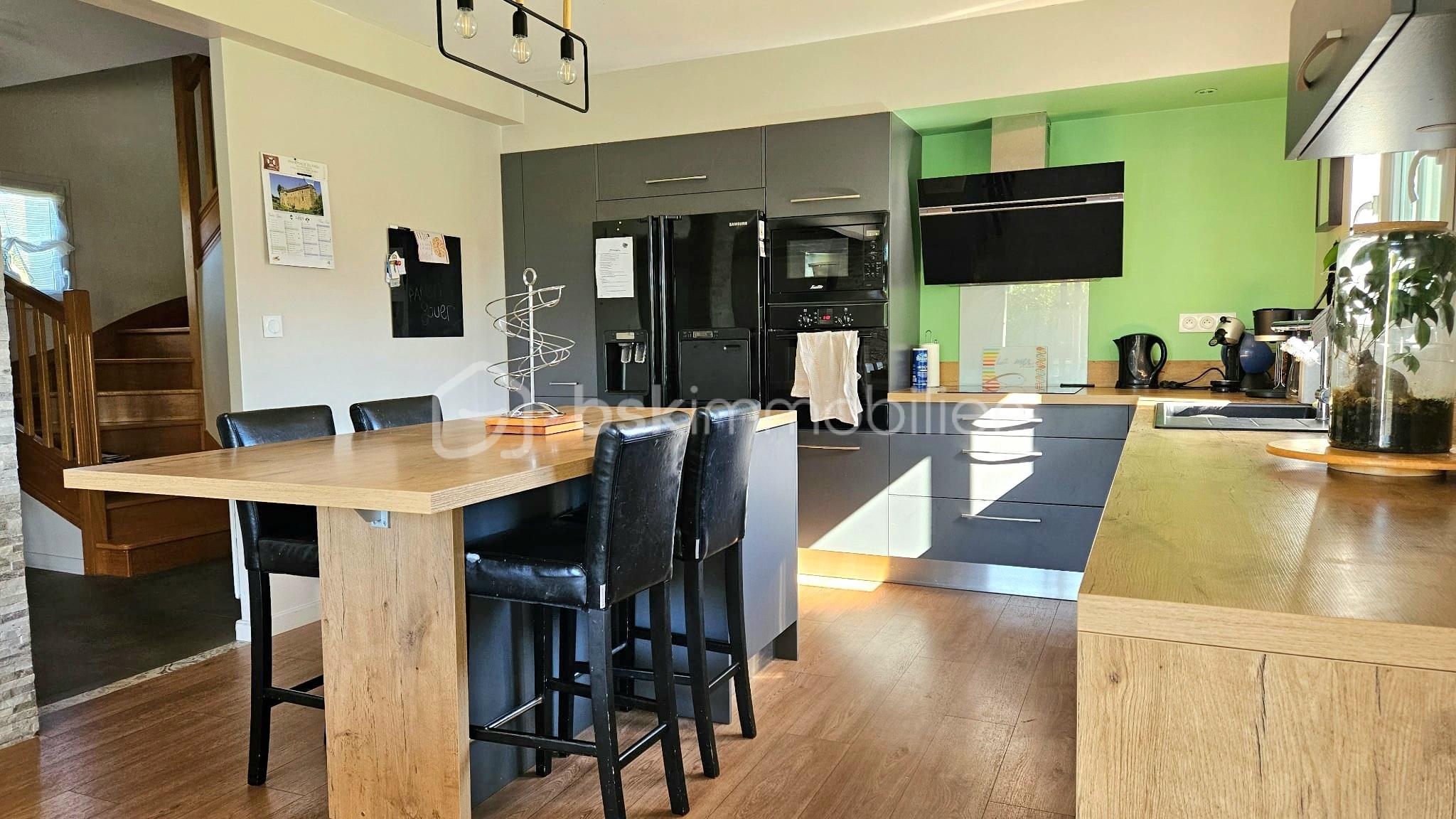 Maison traditionnelle de 135 m² - Picsart_26-01-03_19-14-47-652.jpg