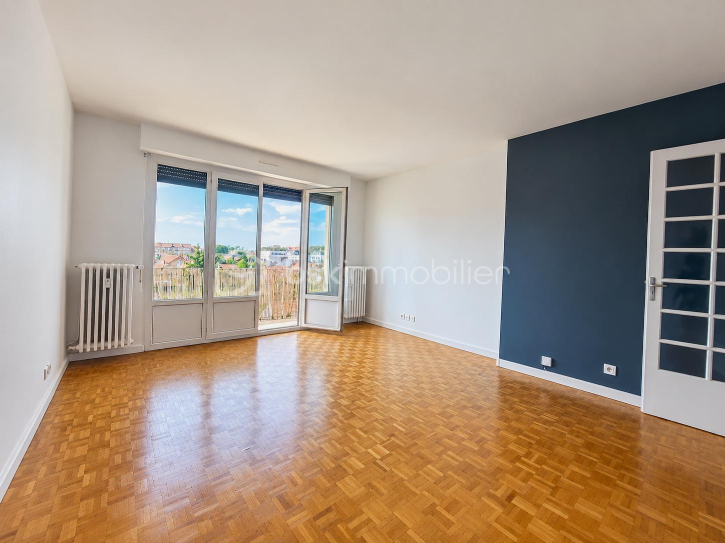 Appartement 3 pièces 74 m² · à Juvisy-sur-Orge · 73,6 m² · 160 000 €