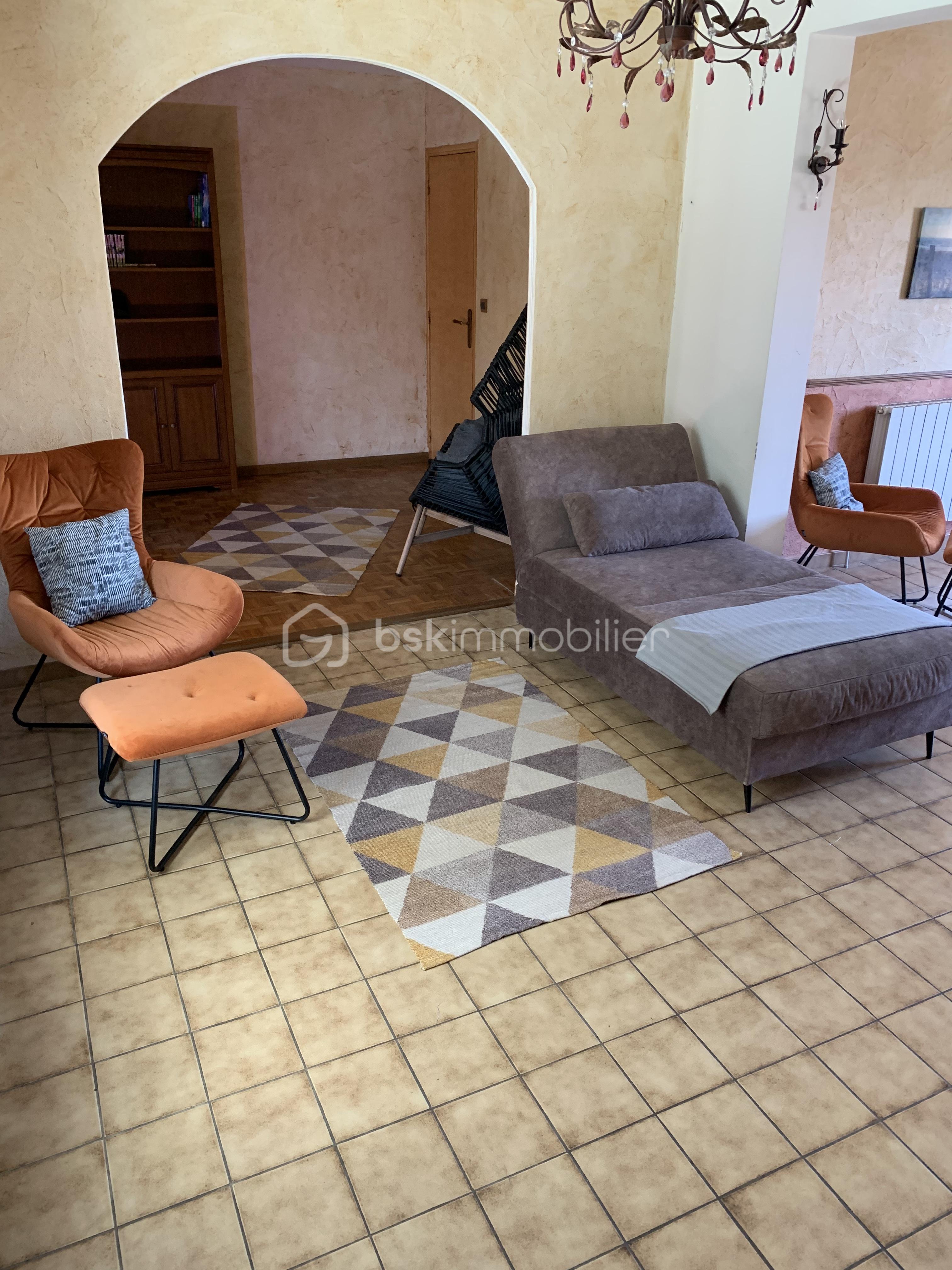 Maison de 191 m² - salon 4.JPG
