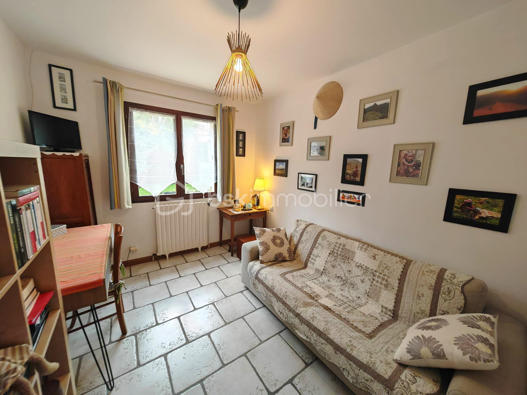 Maison traditionnelle de 105 m² - chambre-rdc2.jpg