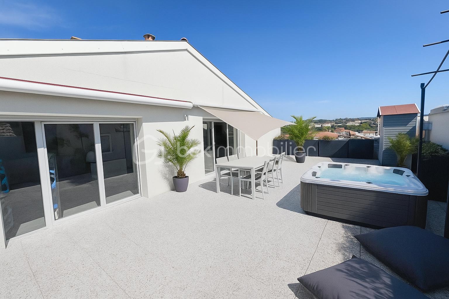 Appartement de 141,24 m² - 6385AC26-7A6B-4966-A184-4C2BD7F9DC5B.PNG
