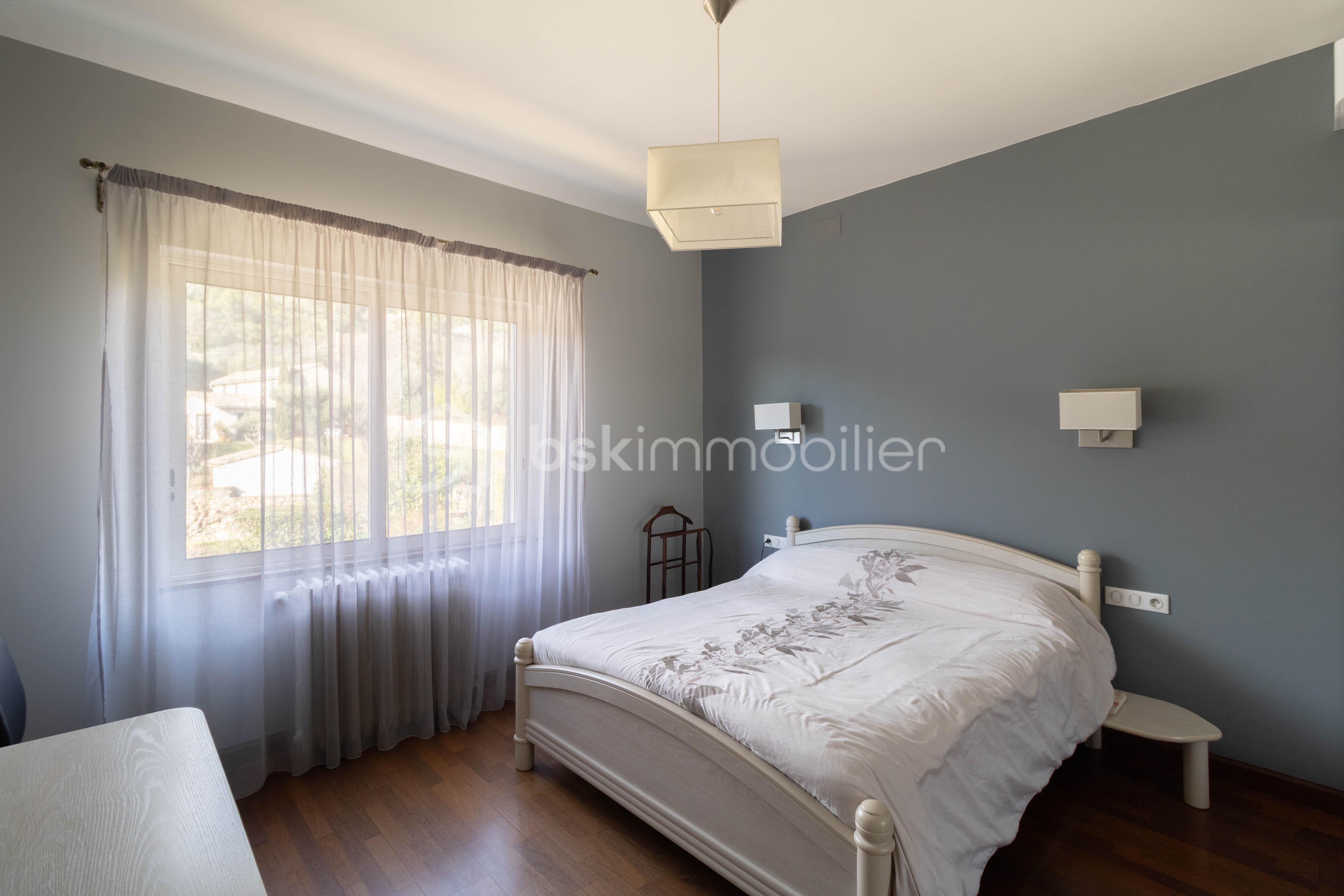 Propriete de 255 m² - chambre 1er.jpg