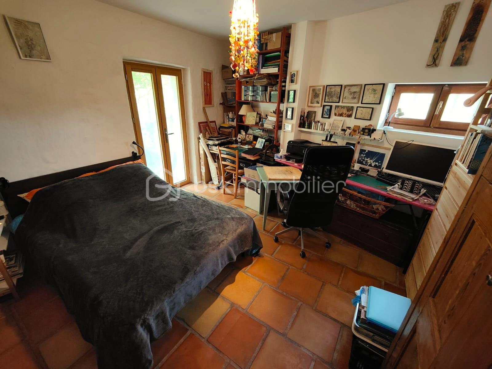 Maison en pierre de 100 m² - IMG-20250822-WA0037.jpg