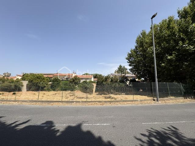 Terrain garé de millas 2.jpeg