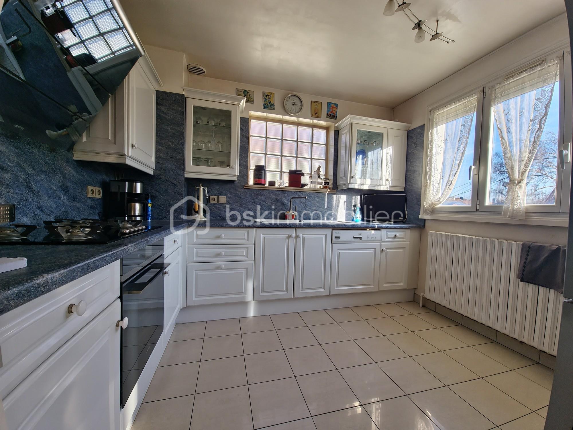 Maison de 165 m² - 10 CUISINE 1.jpg