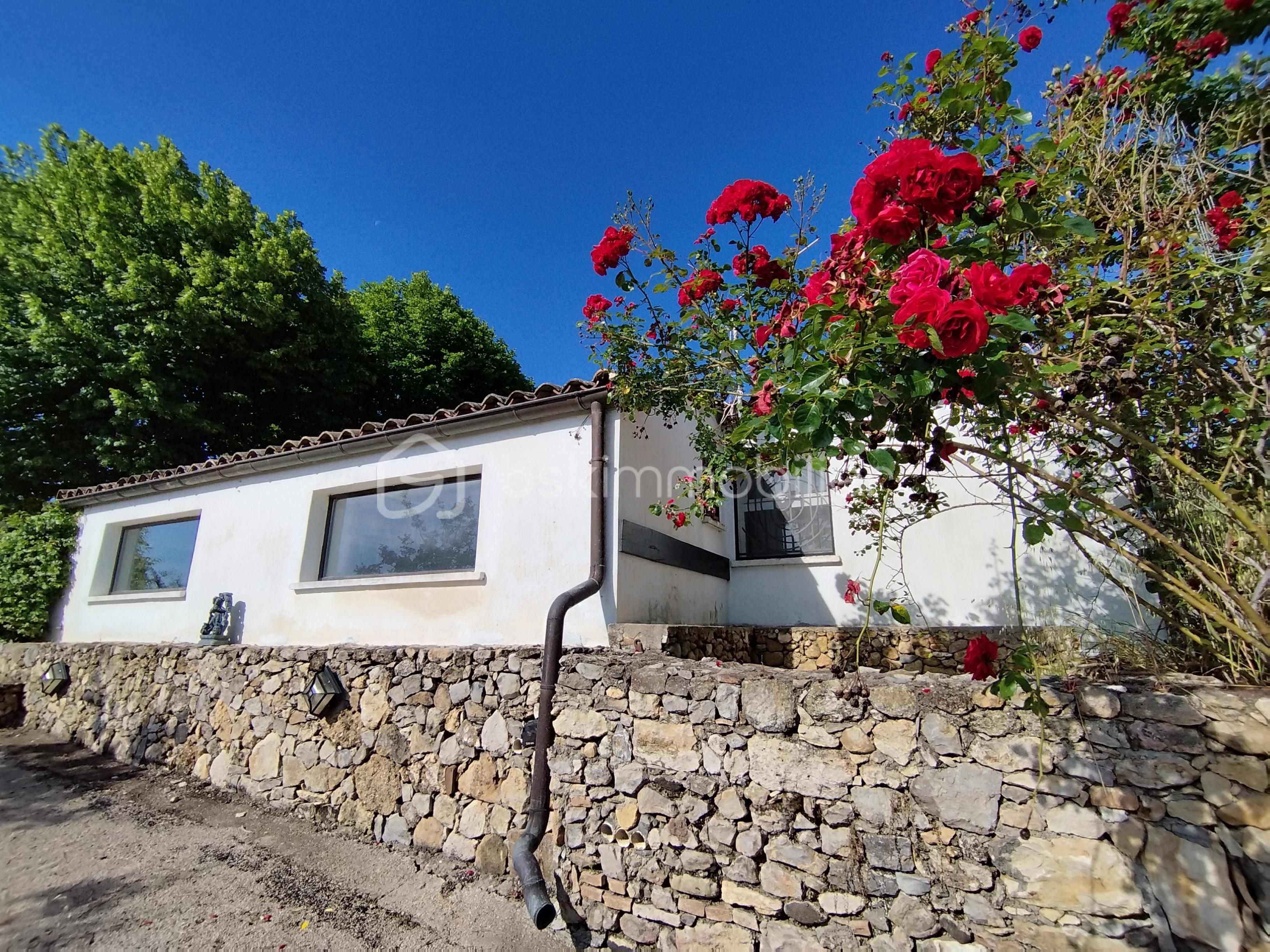 Maison de 402 m² - 1758185131697.jpg