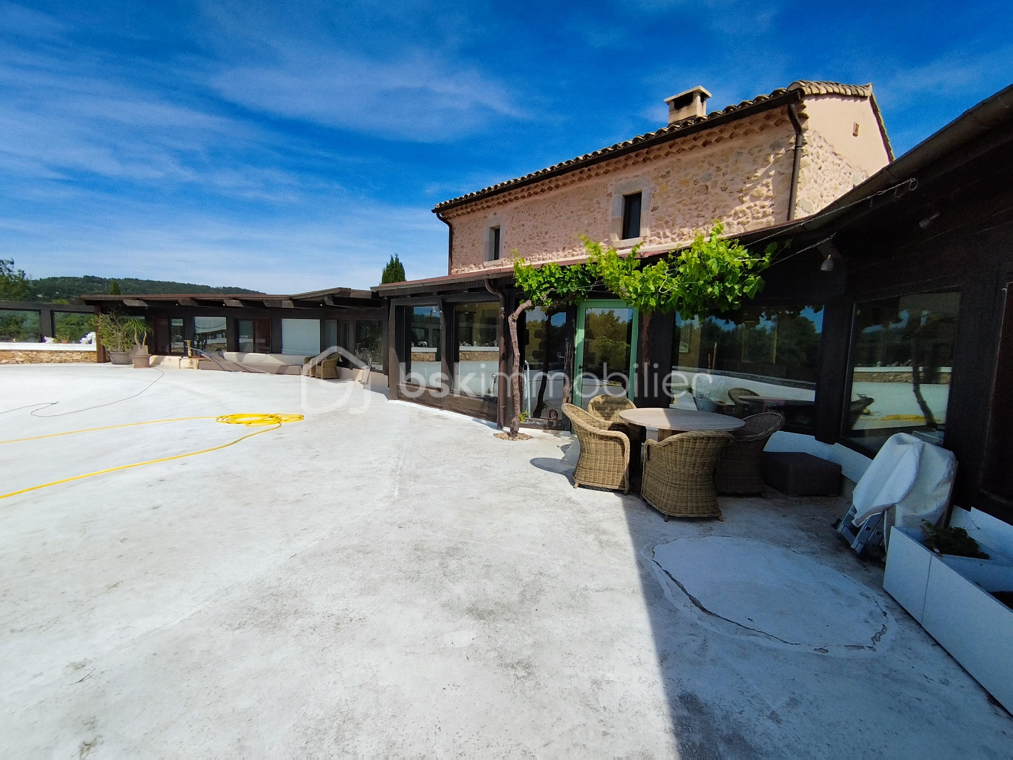 Maison de 402 m² - 1758185092071.jpg