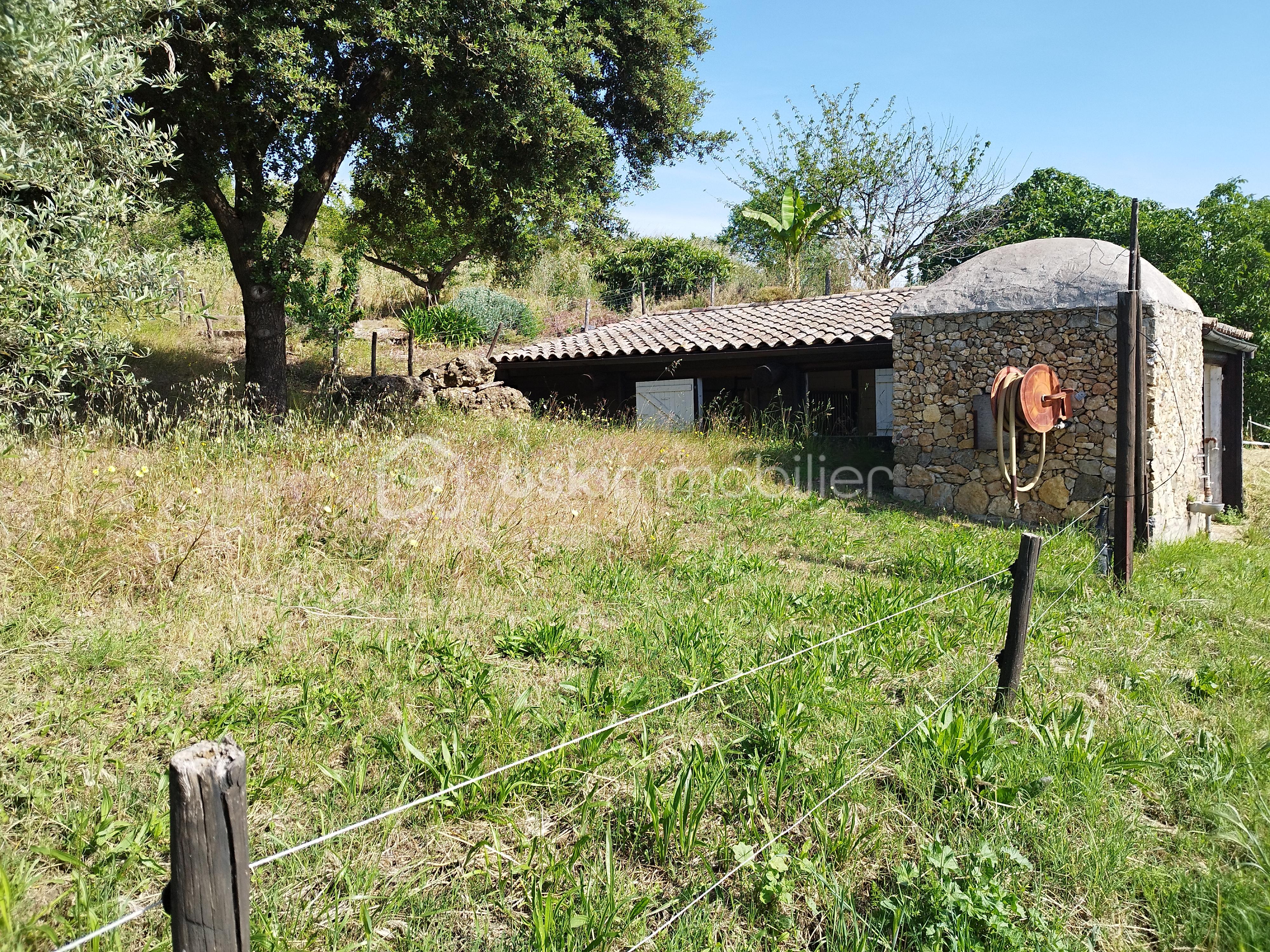 Maison de 402 m² - 1762945008063.jpg