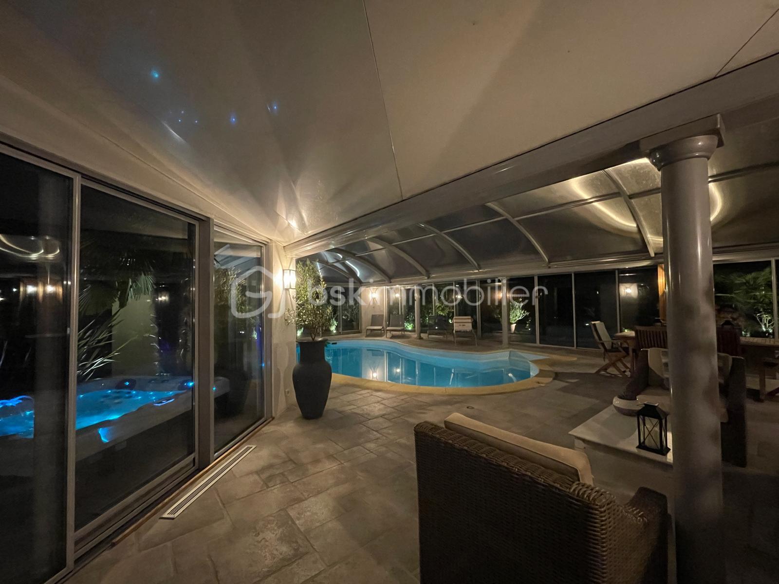 Maison d architecte de 159 m² - WhatsApp Image 2025-10-17 à 09.59.54_af22f983.jpg