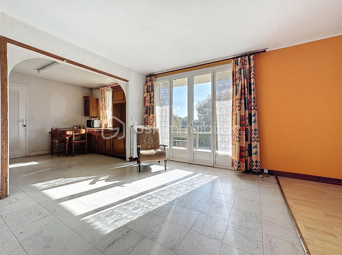 Maison de 170 m² - 68df51079dfd598-1.jpg