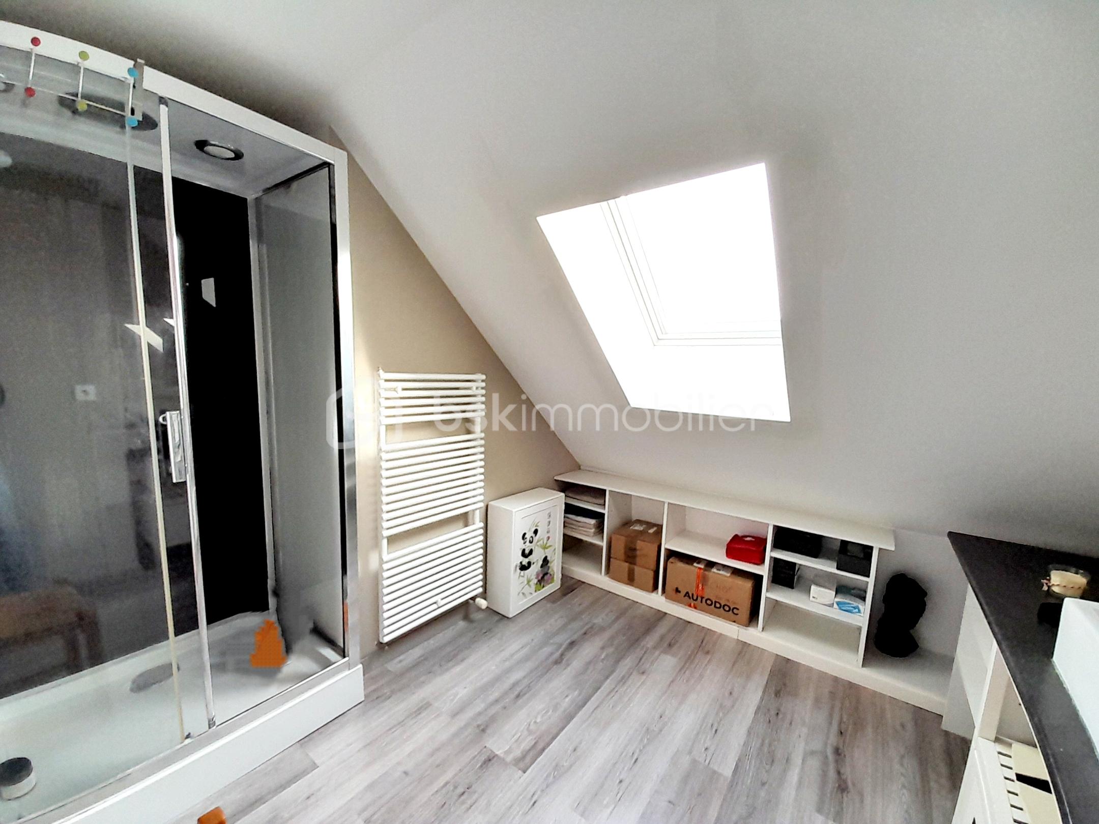 Maison traditionnelle de 183 m² - Polish_20251130_153141151.jpg