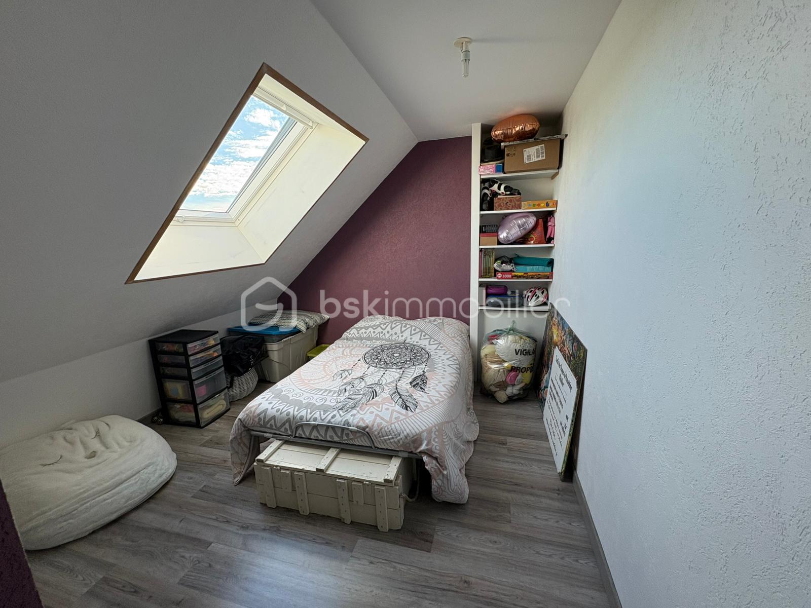 Maison traditionnelle de 183 m² - motion_photo_8673329327305318886.jpg