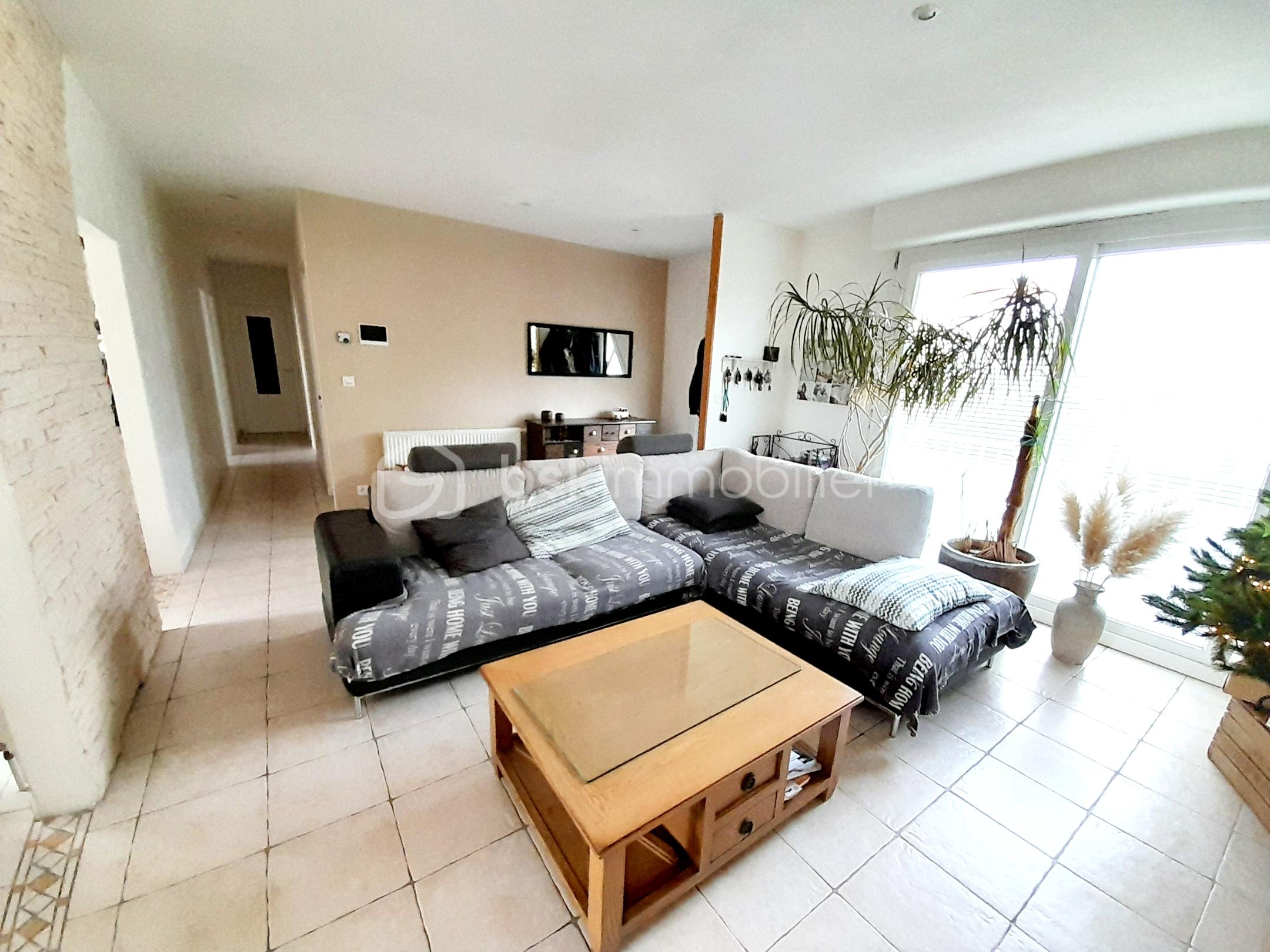 Maison traditionnelle de 183 m² - Polish_20251130_152645292.jpg