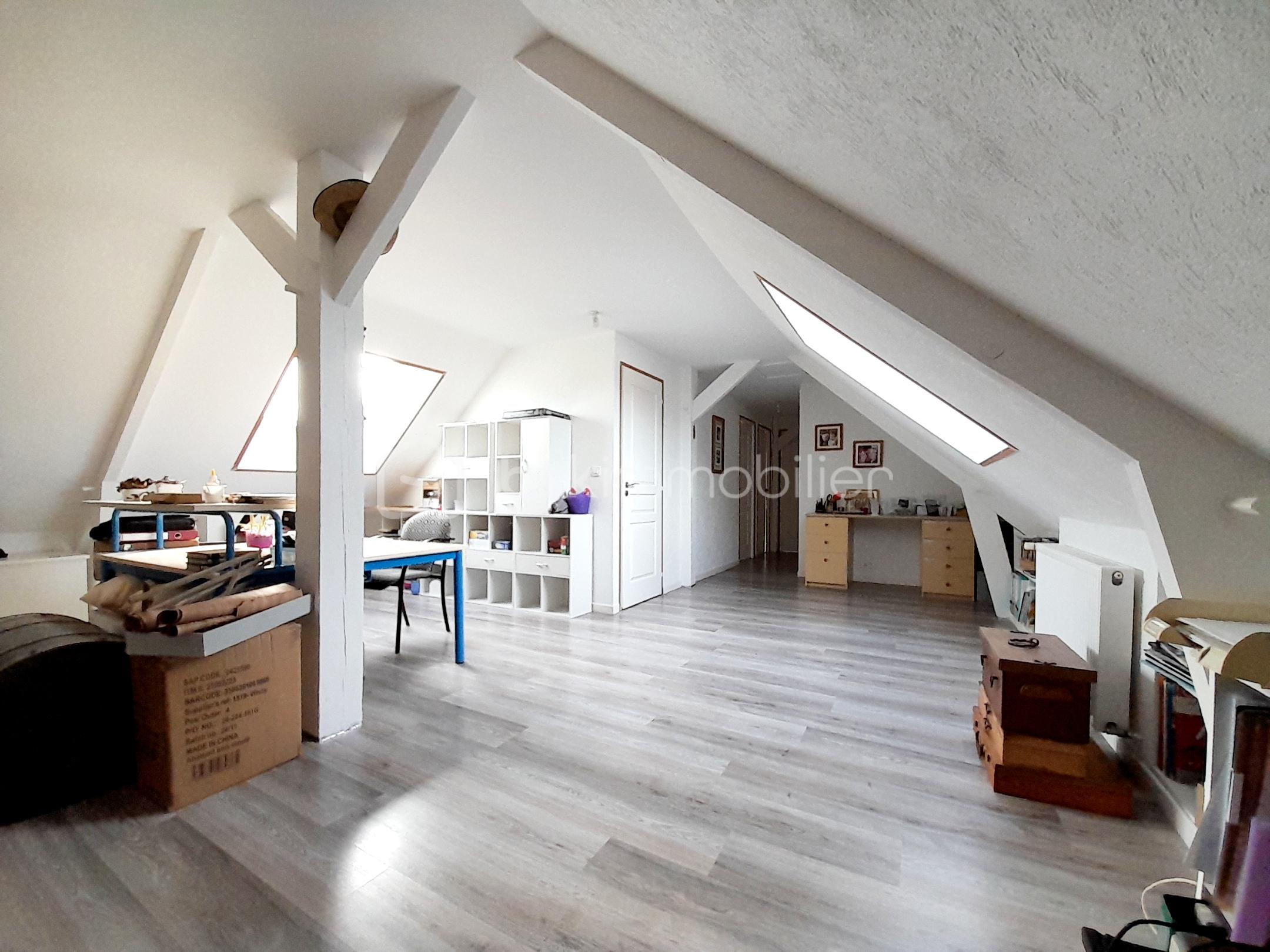 Maison traditionnelle de 183 m² - Polish_20251130_153038437.jpg