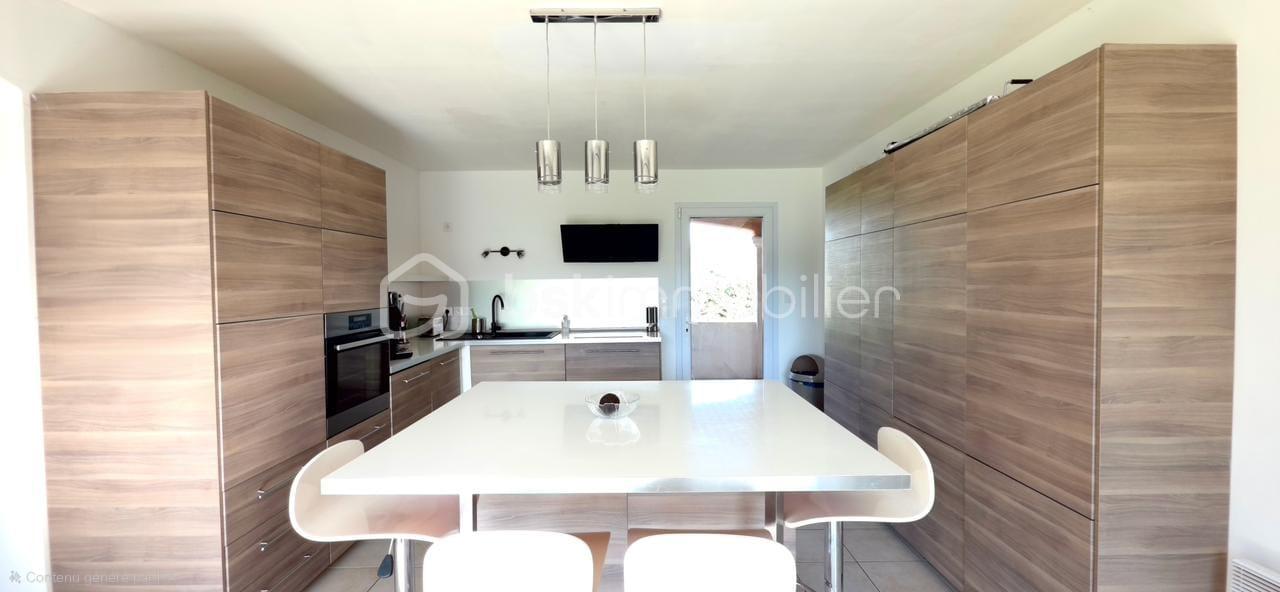 Maison provencale de 192 m² - WhatsApp Image 2025-10-13 at 14.22.29.jpeg