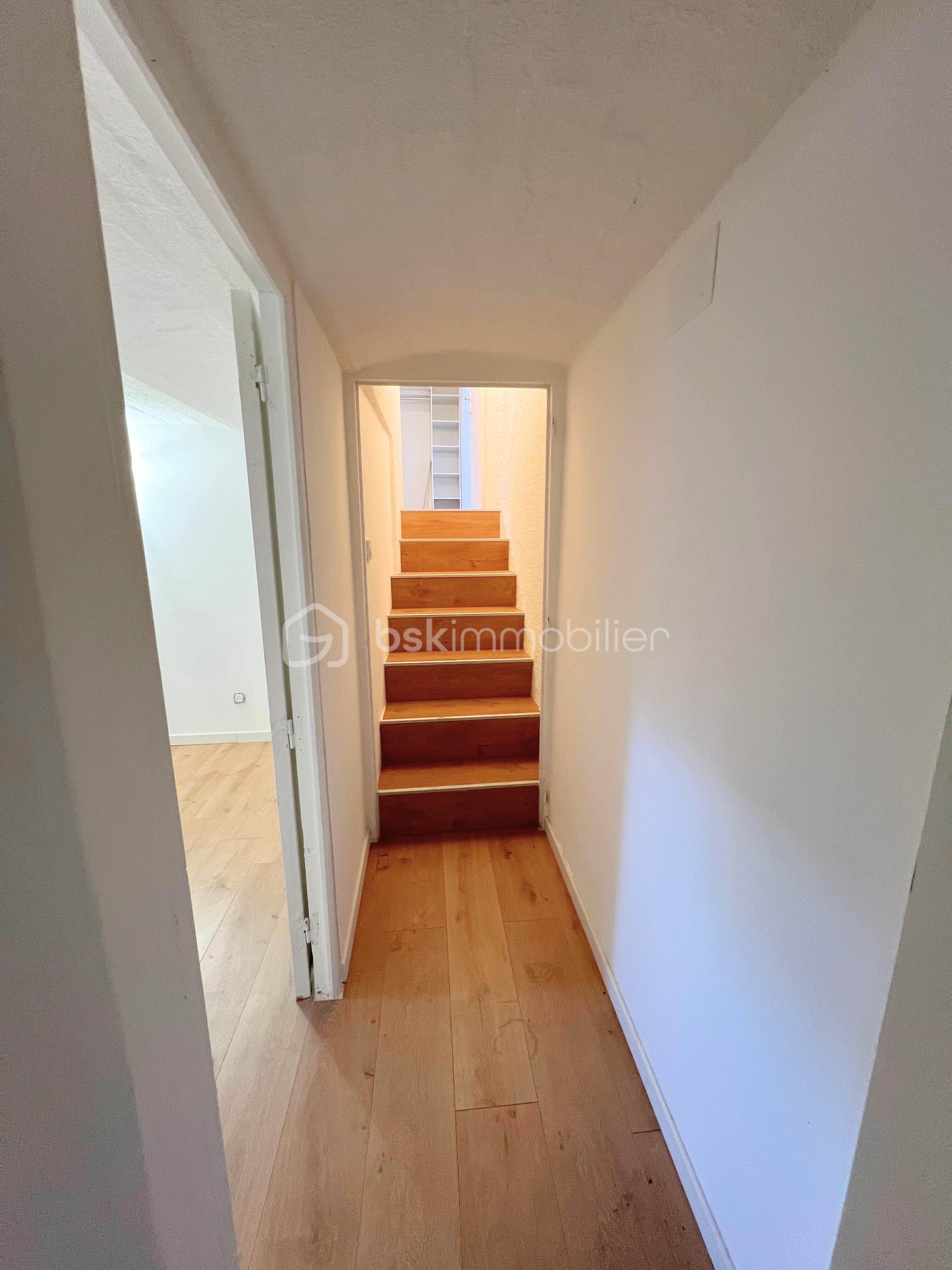 Appartement de 74 m² - etage.jpg