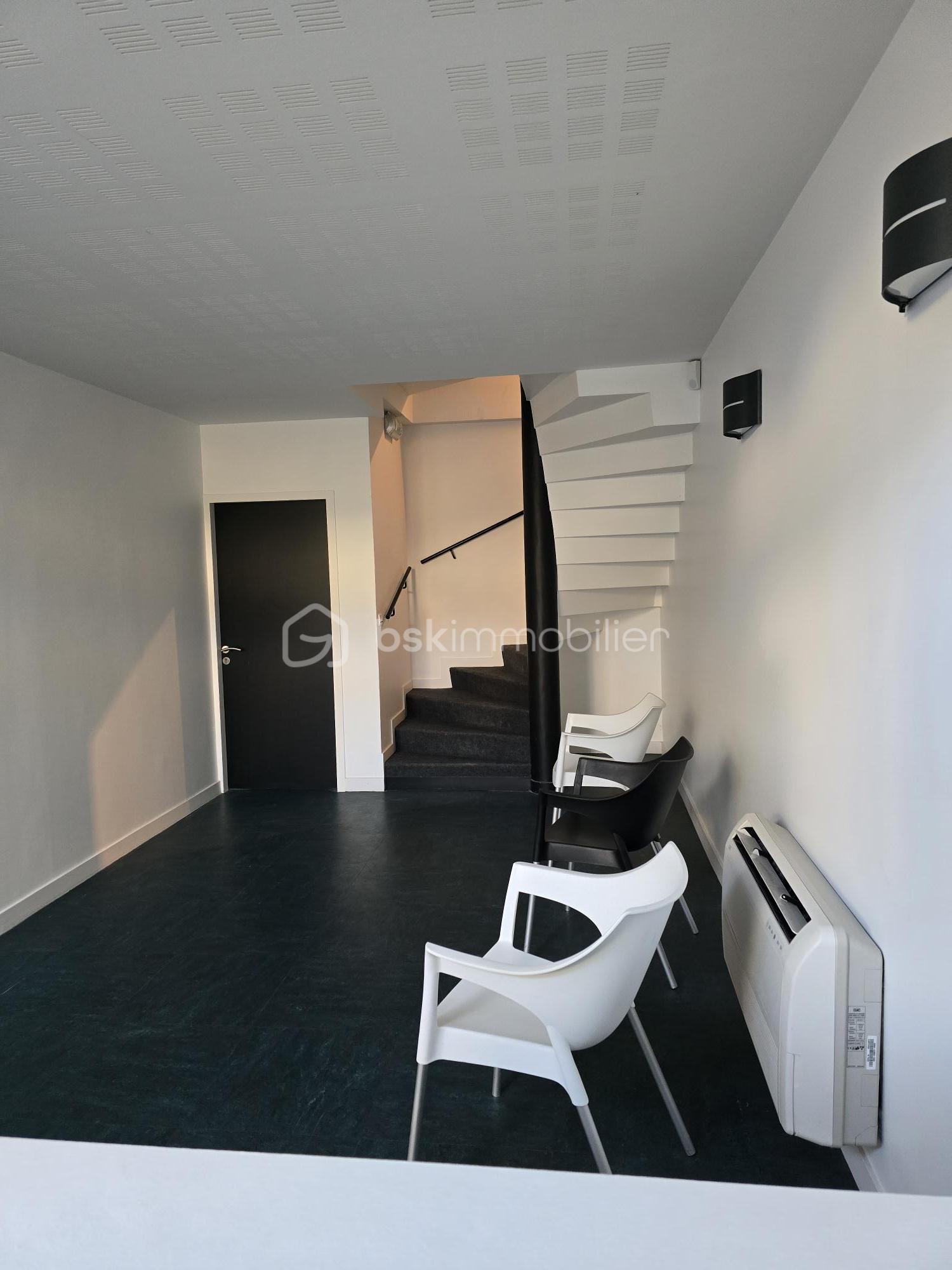 Immeuble mixte de 270 m² - 20251118_103125.jpg