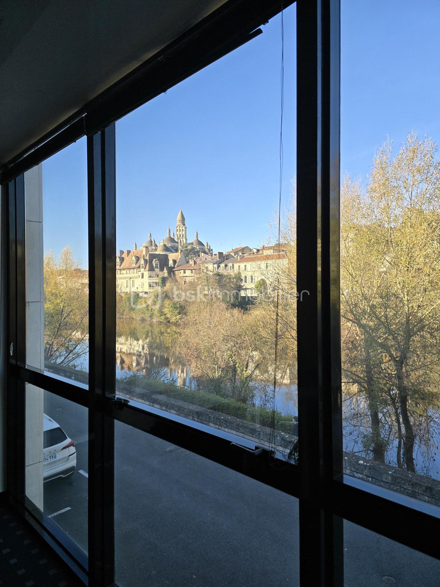 Immeuble mixte de 270 m² - 20251118_103445.jpg