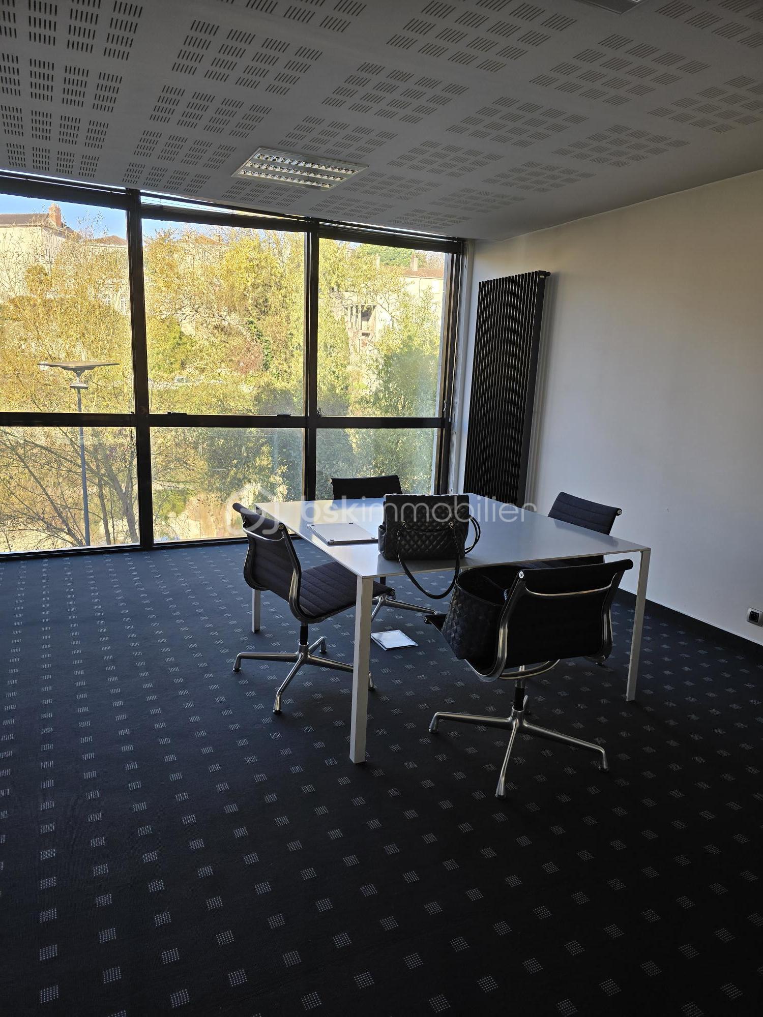 Immeuble mixte de 270 m² - 20251118_103429.jpg