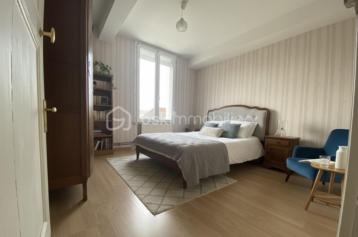 Maison de village de 248 m² - Chambre 3 bon.jpg