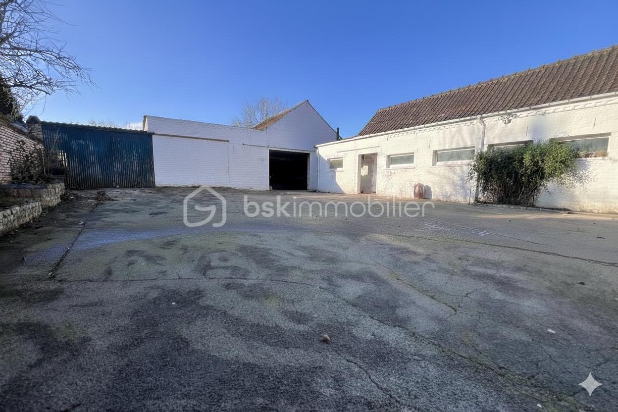 Maison de village de 248 m² - Cour.PNG