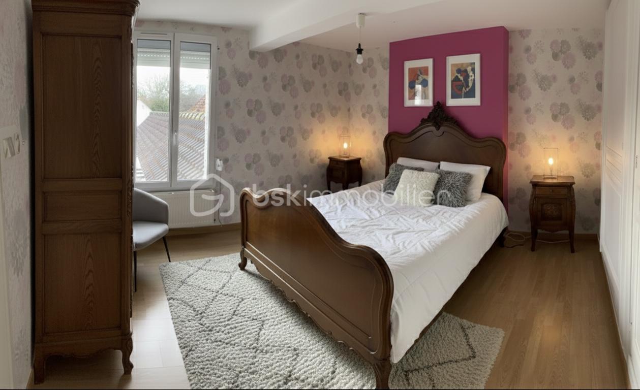 Maison de village de 248 m² - Chambre meublée 2 Bon.jpg