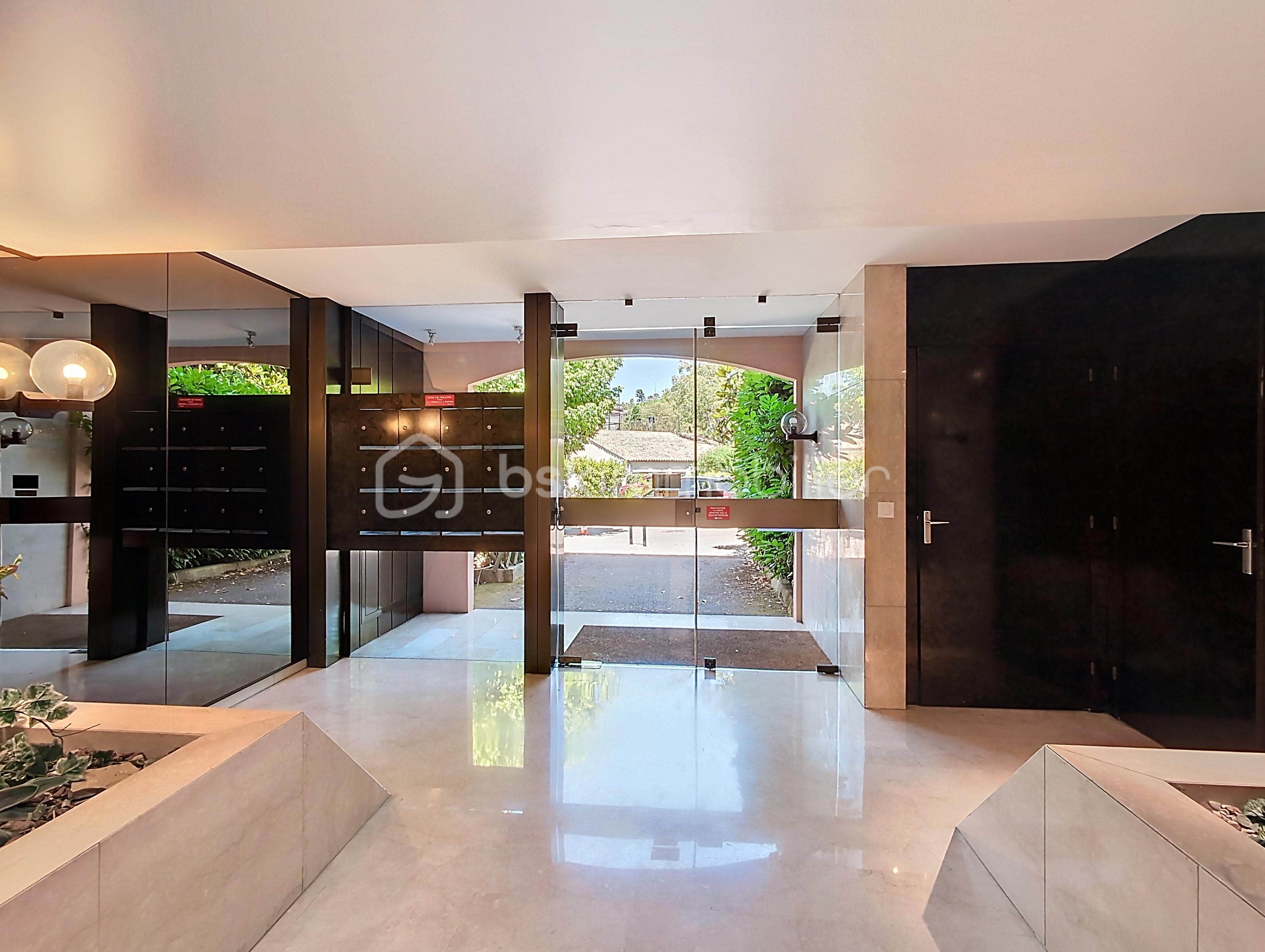Appartement de 27 m² - tournamy_00025.jpg