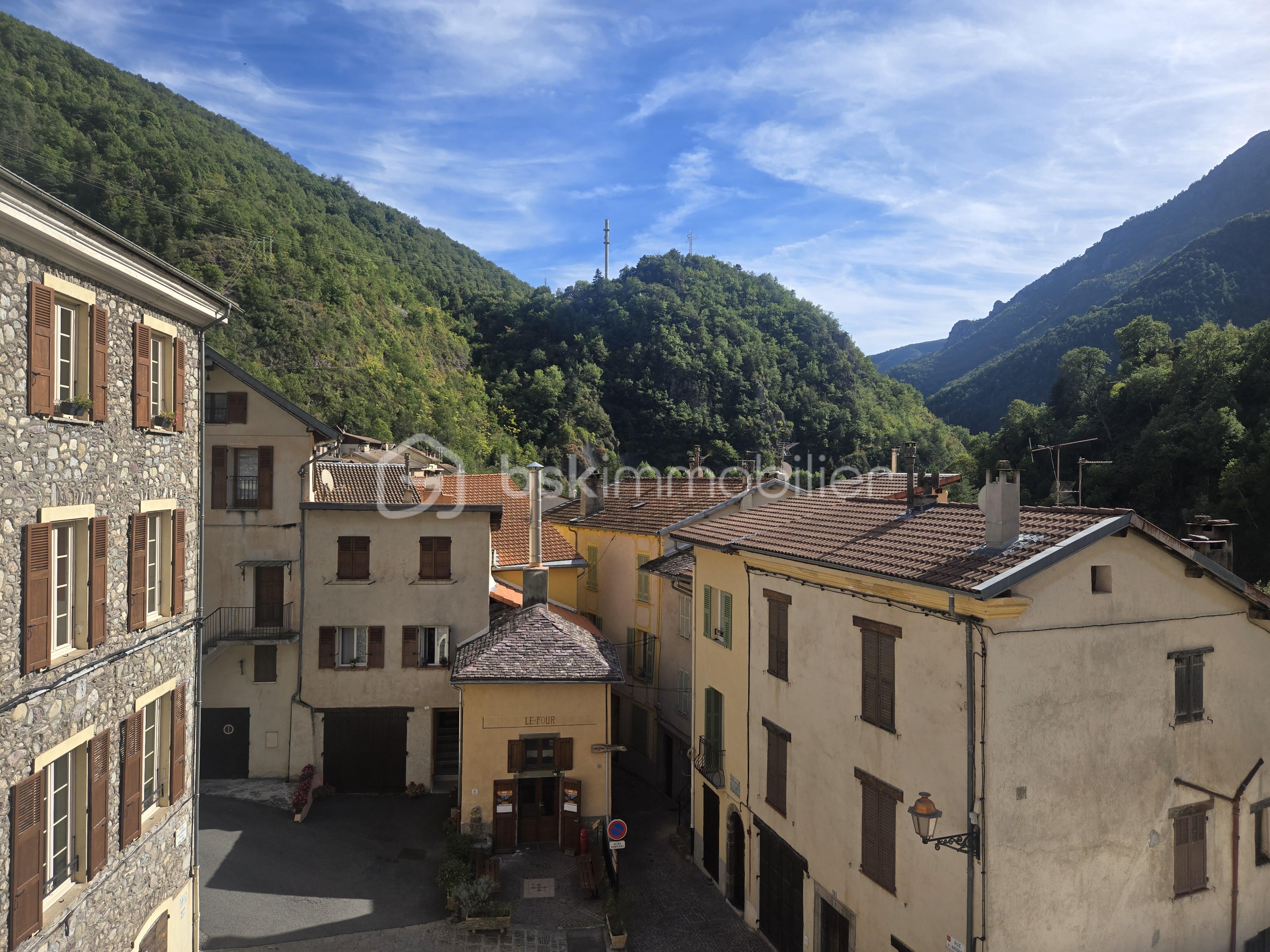 Maison de village de 289 m² - Vue de la maison.jpg