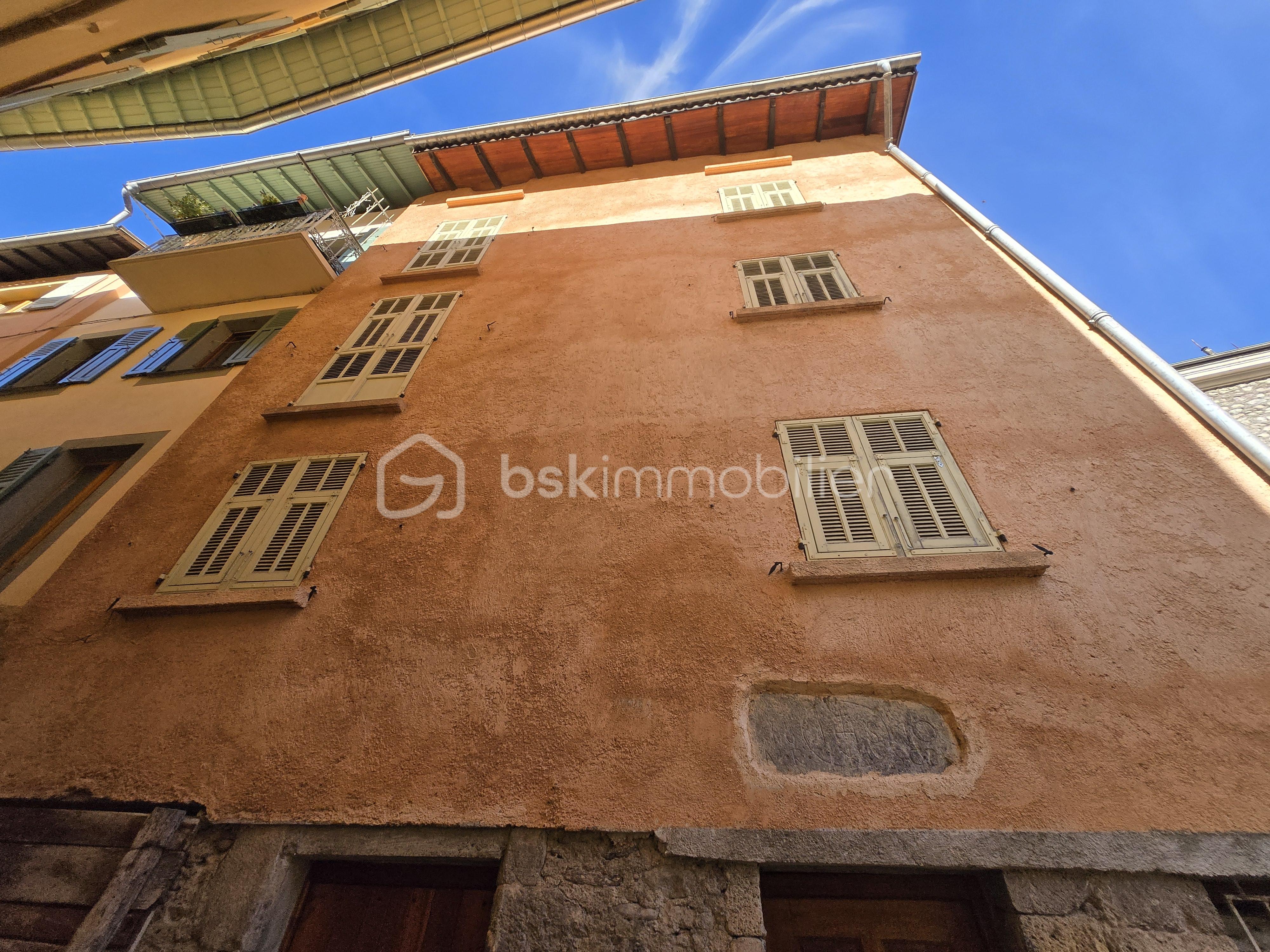 Maison de village de 289 m² - facade (2).jpg