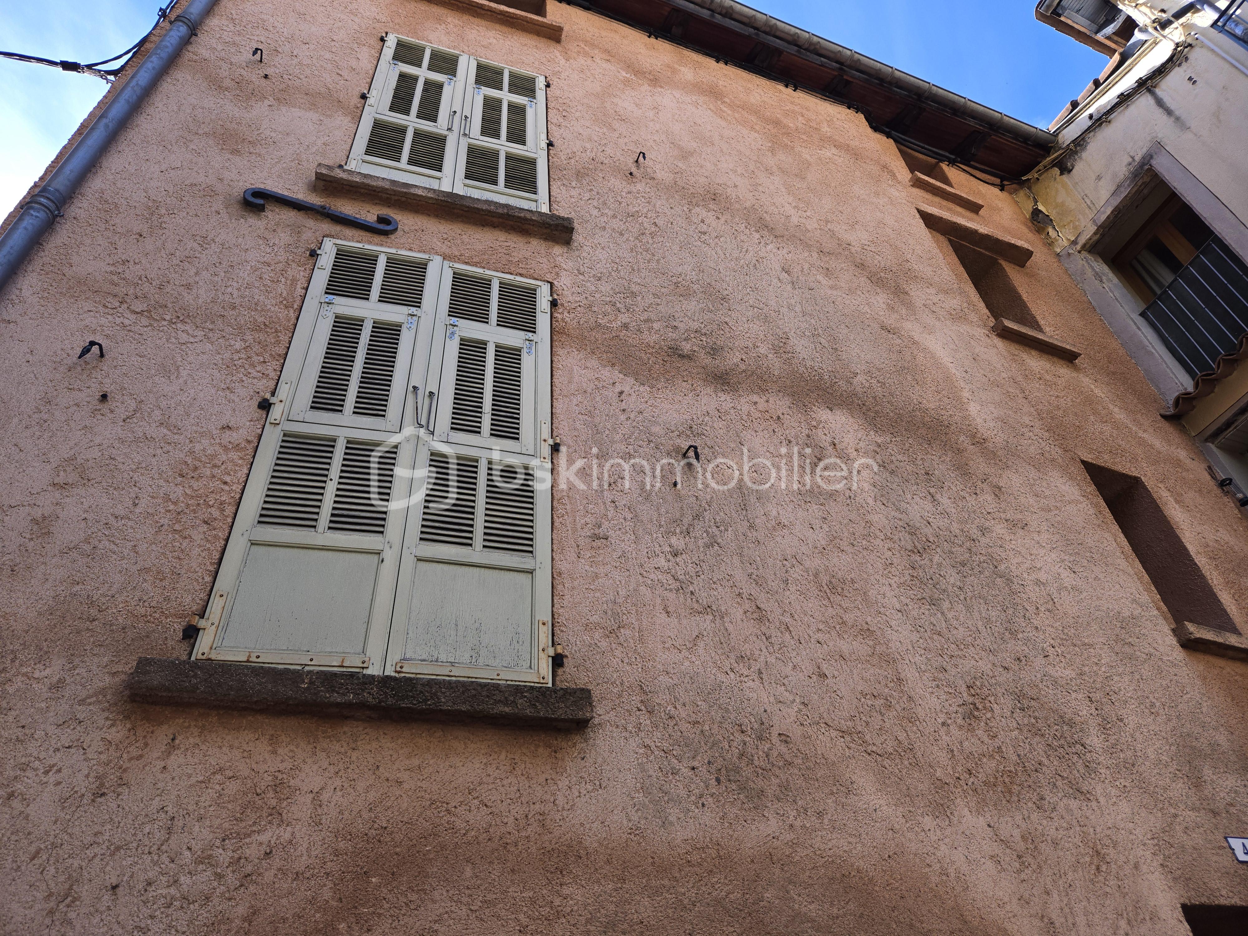 Maison de village de 289 m² - facade.jpg