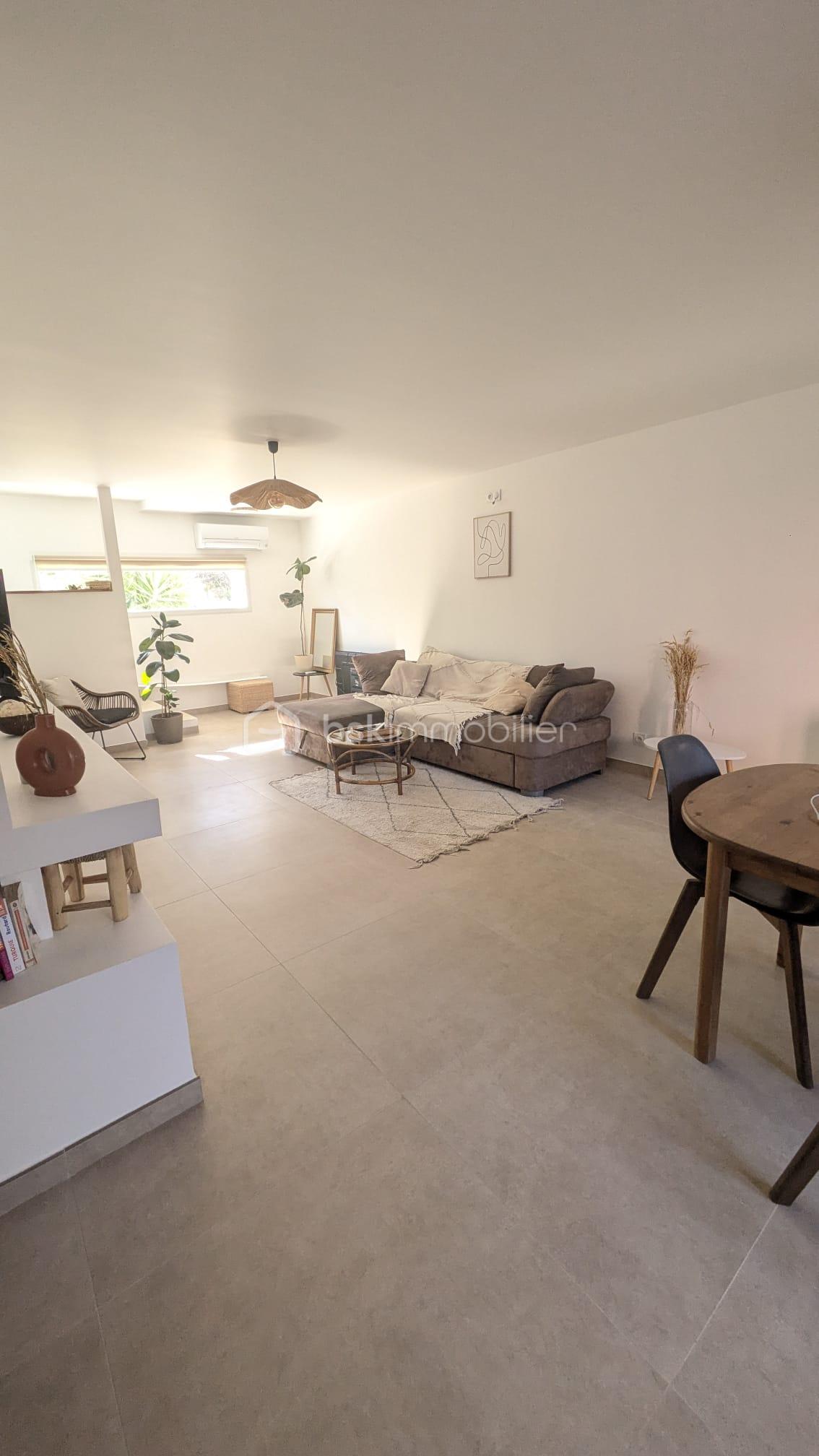 Maison de 115 m² - WhatsApp Image 2025-10-13 à 20.05.16_80c7f628.jpg