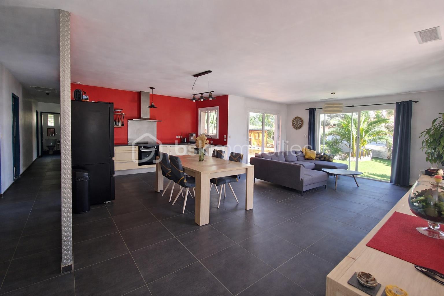 cuisine + salon clair.png