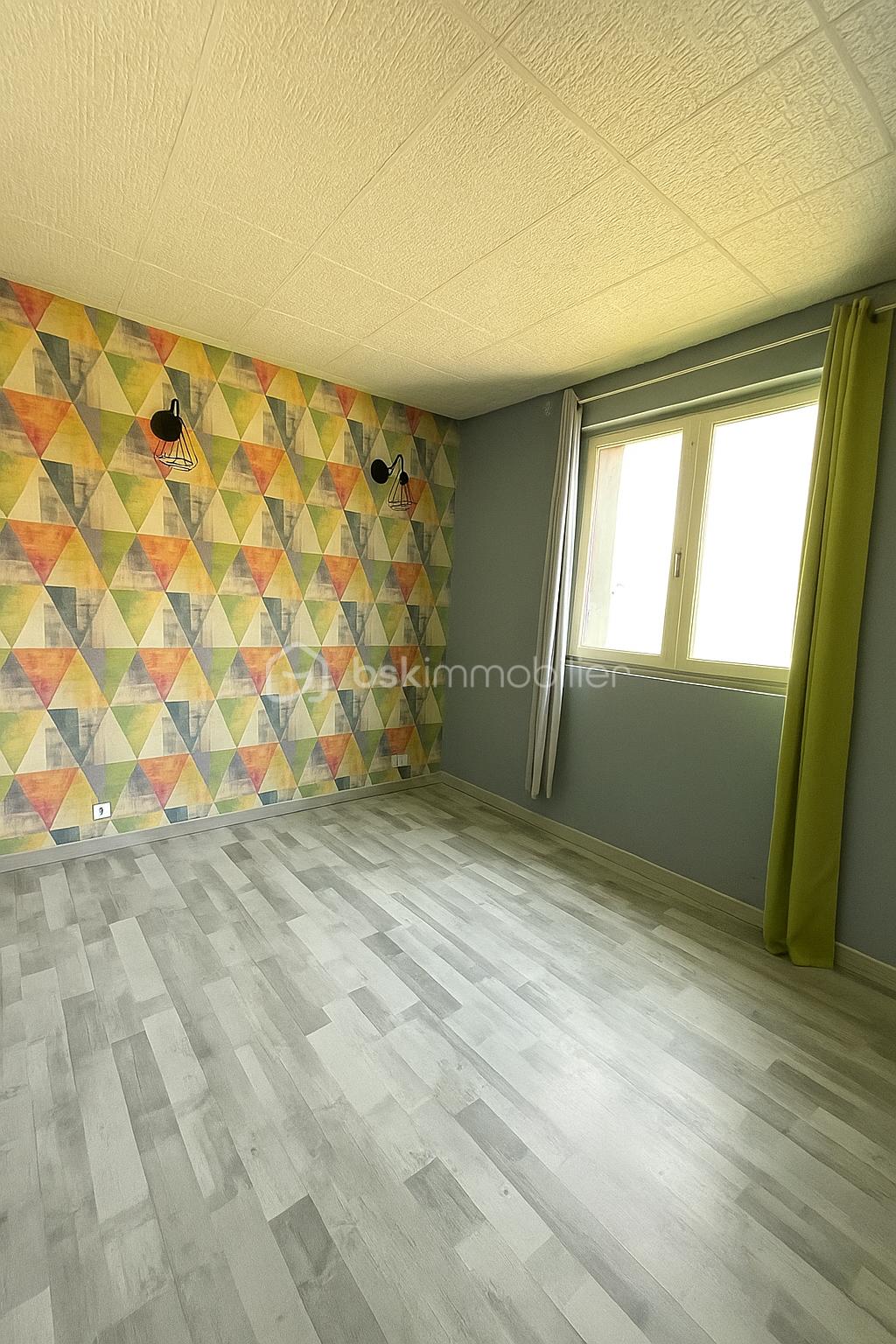 Maison de 131 m² - CF20AD87-FF23-490B-BC17-8601CA51F005.png