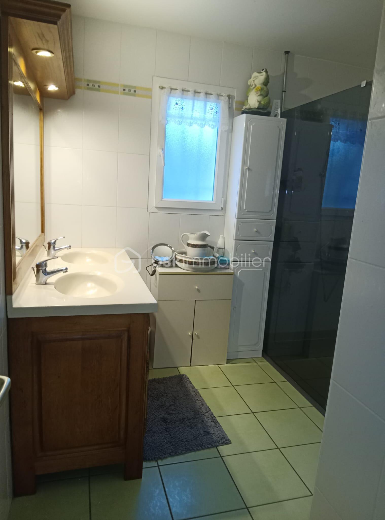 Maison contemporaine de 160 m² - salle d'eau 3.jpeg