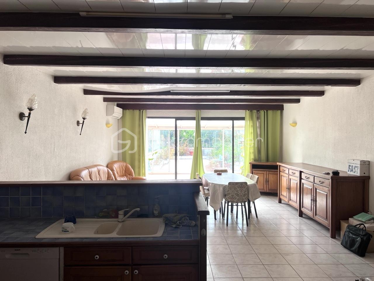 Maison de 120 m² - salon 1.jpeg