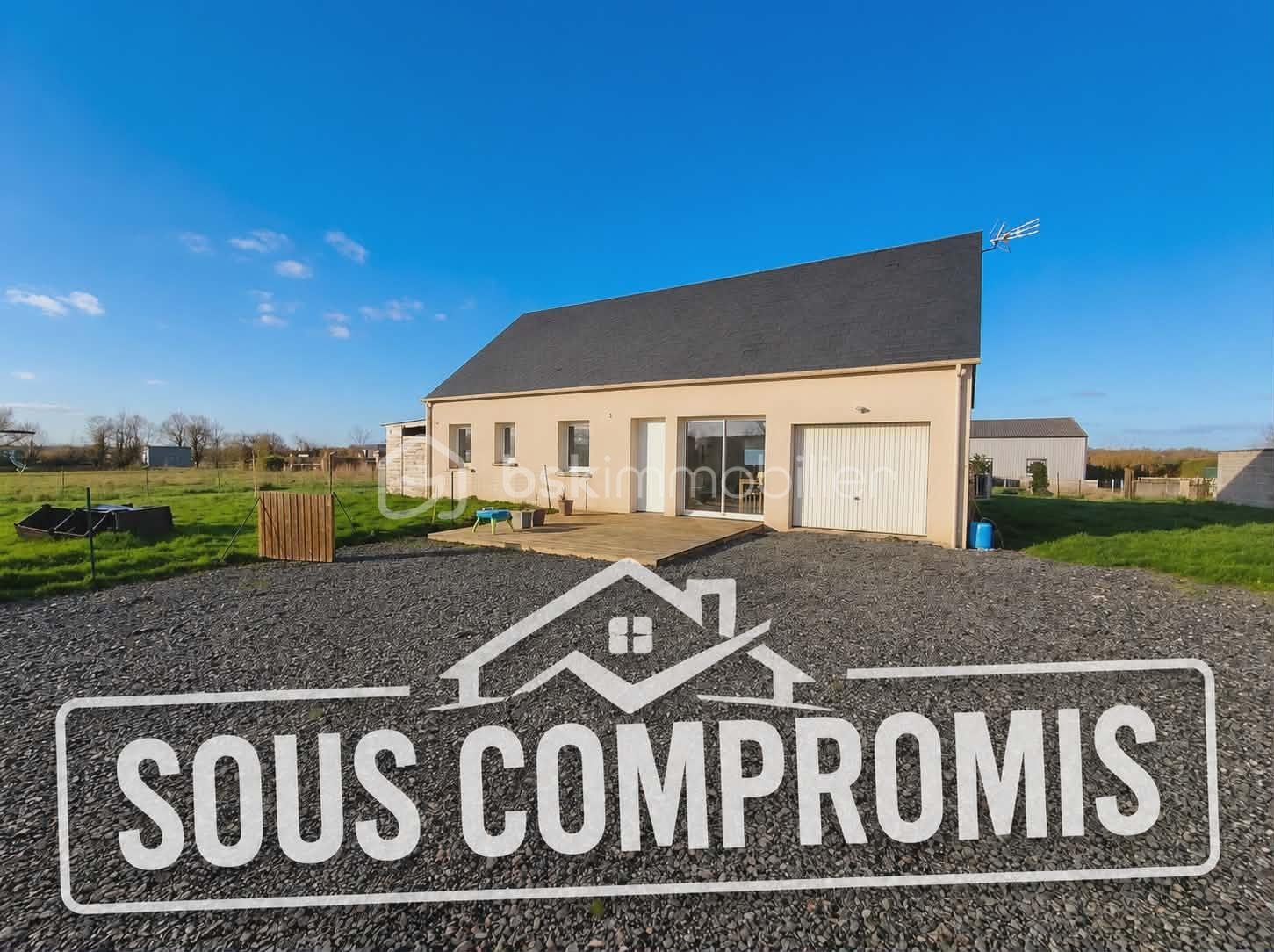 MAISON SOUS COMPORMIS.jpg