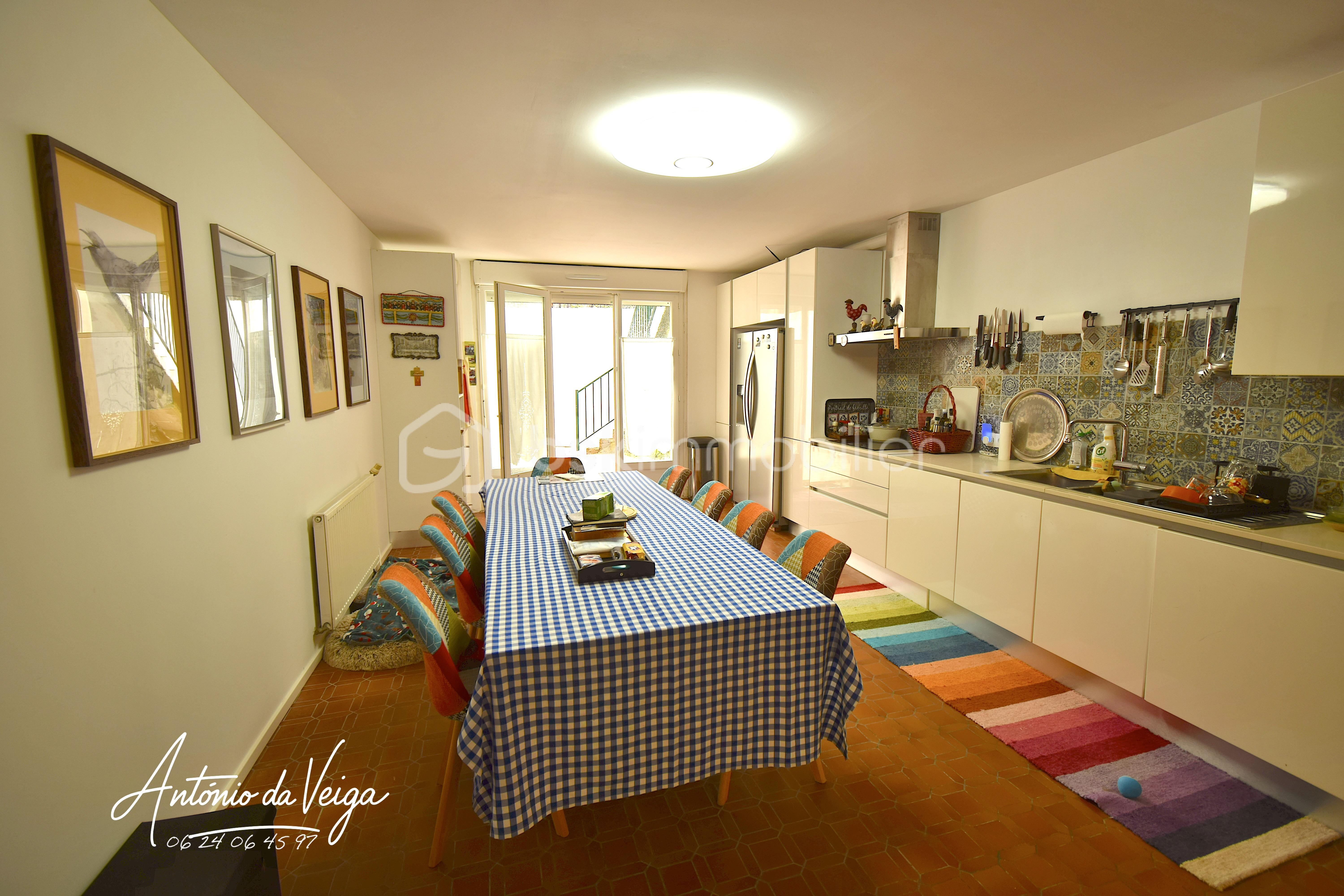 Maison de ville de 155 m² - DSC_0002.JPG