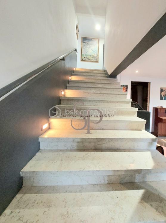 Maison traditionnelle de 220 m² - fontaine-la-gaillarde_00010.jpg