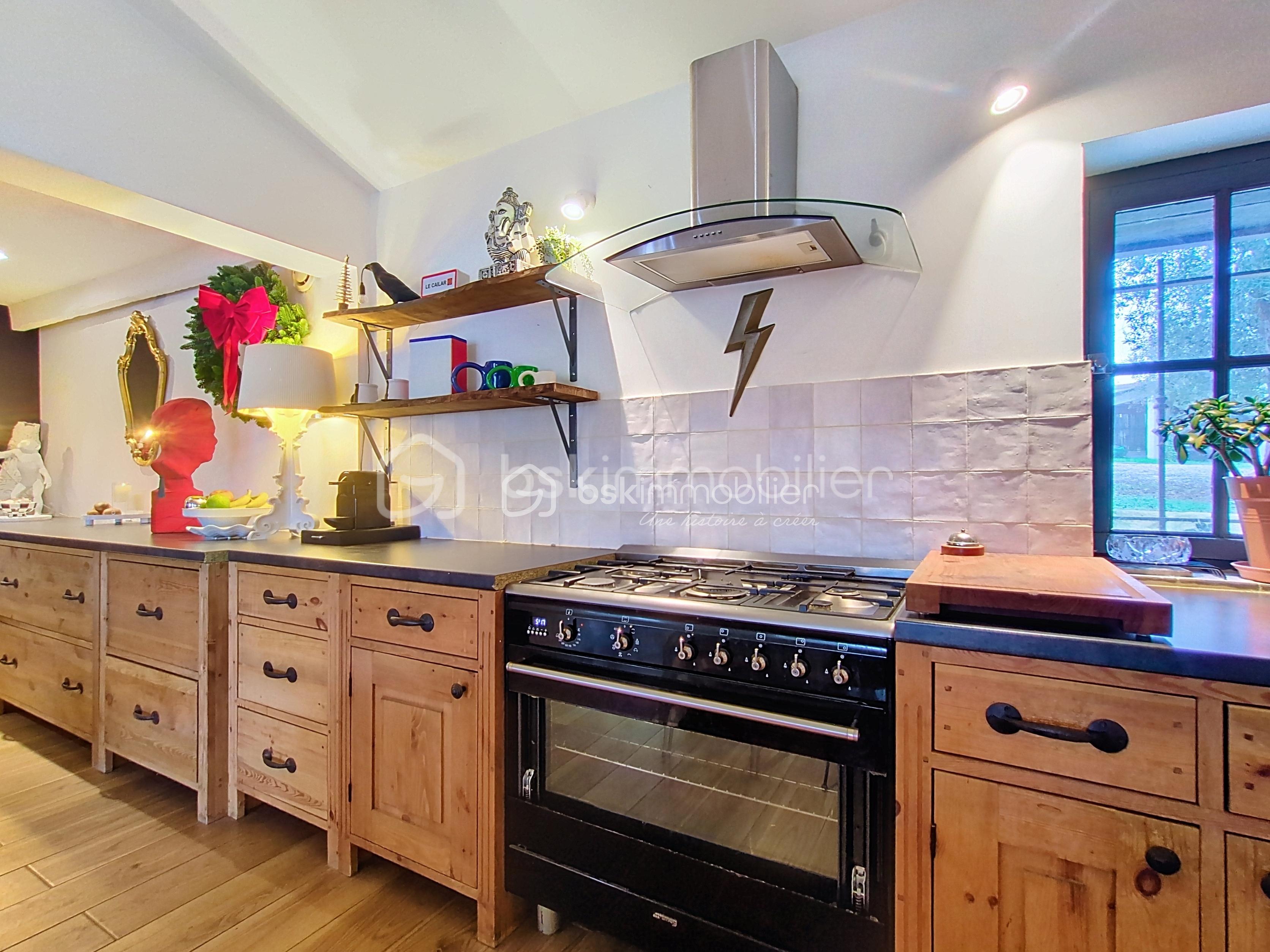 Maison de 253 m² - cuisine.jpg